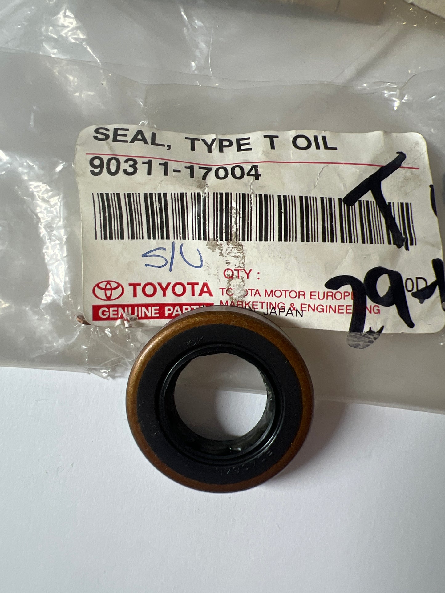 90311-17004 VANE PUMP & RESERVOIR (POWER STEERING), toyota