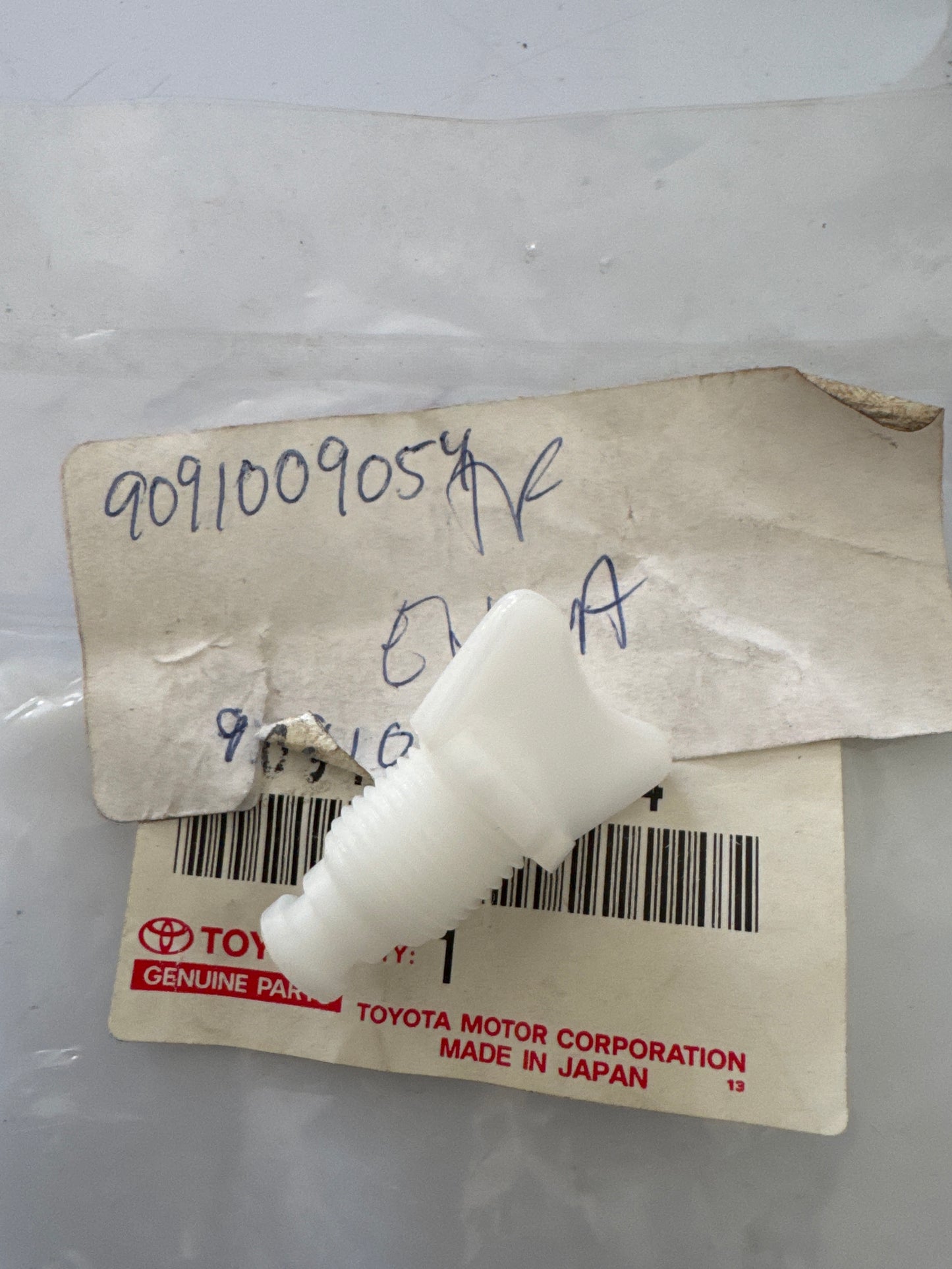 90910-09054 RADIATOR & WATER OUTLET, toyota