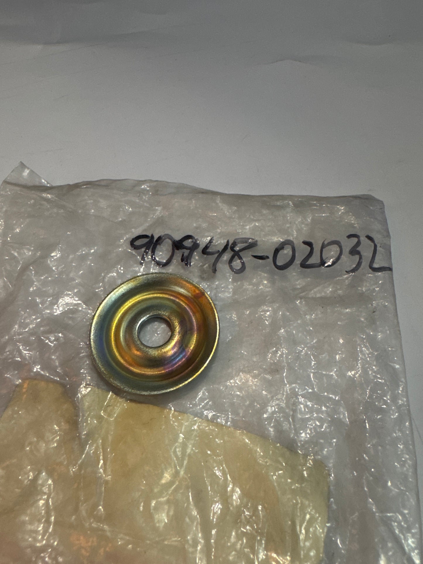 90948-02032 FRONT SPRING & SHOCK ABSORBER, toyota