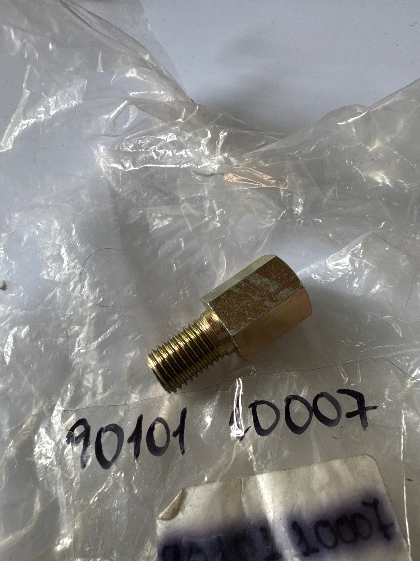 90101-10007 FRONT DISC BRAKE CALIPER & DUST COVER, toyota