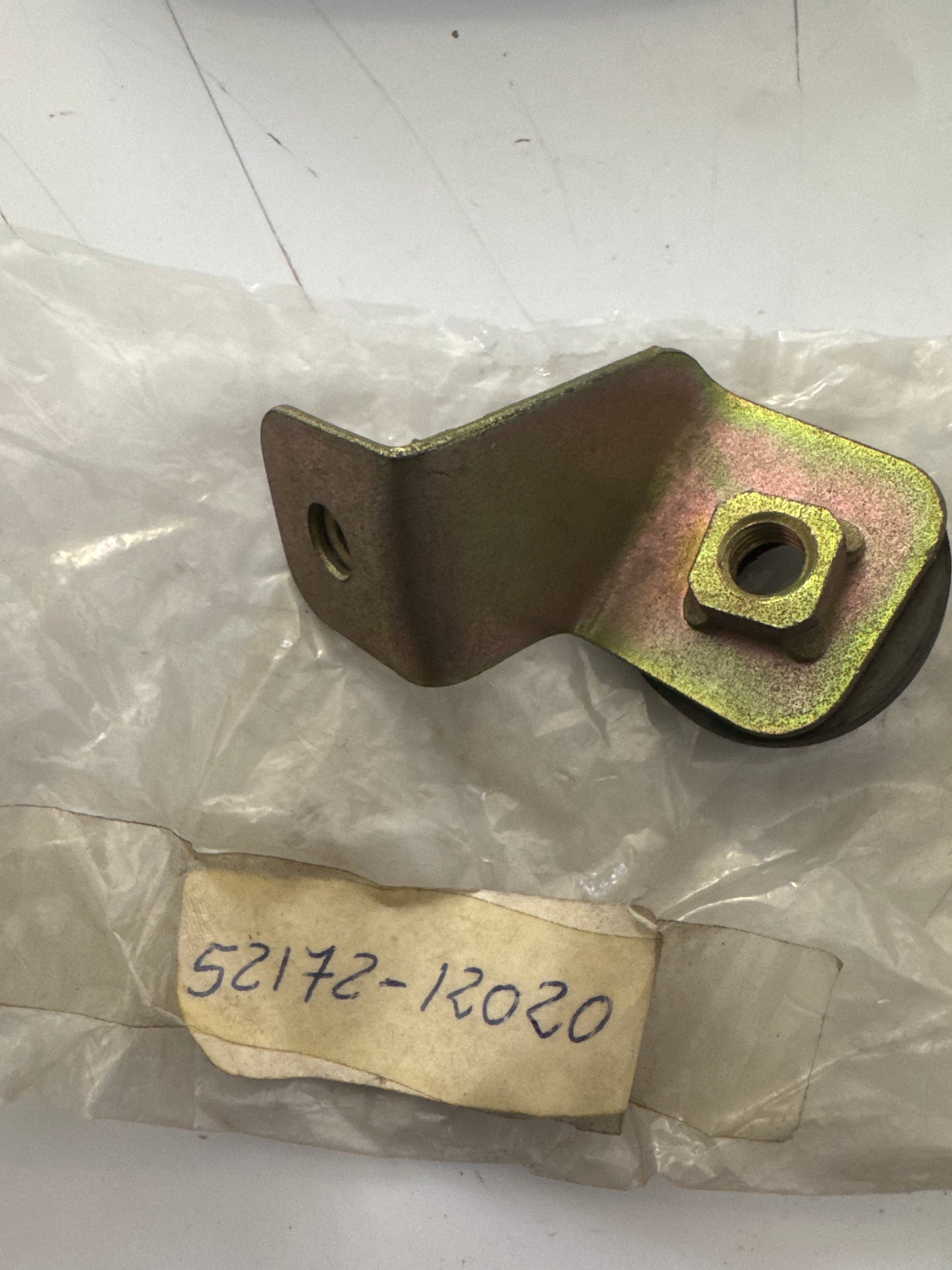 52171-12020, RETENEDOR LATERAL AMORTIGUADOR CHOQUE POSTERIOR,, Toyota - Lexus