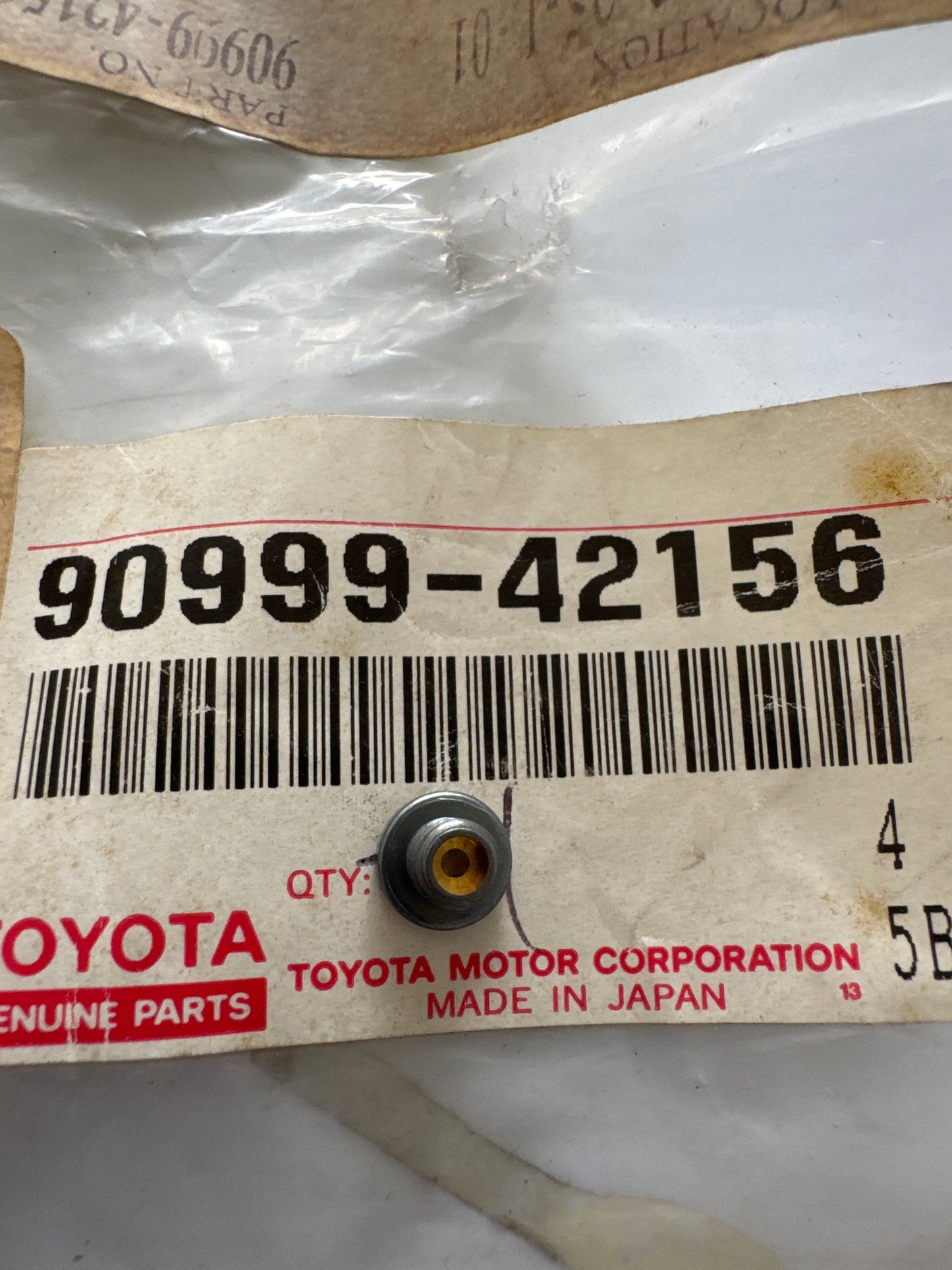 90999-42156 CARBURETOR, toyota