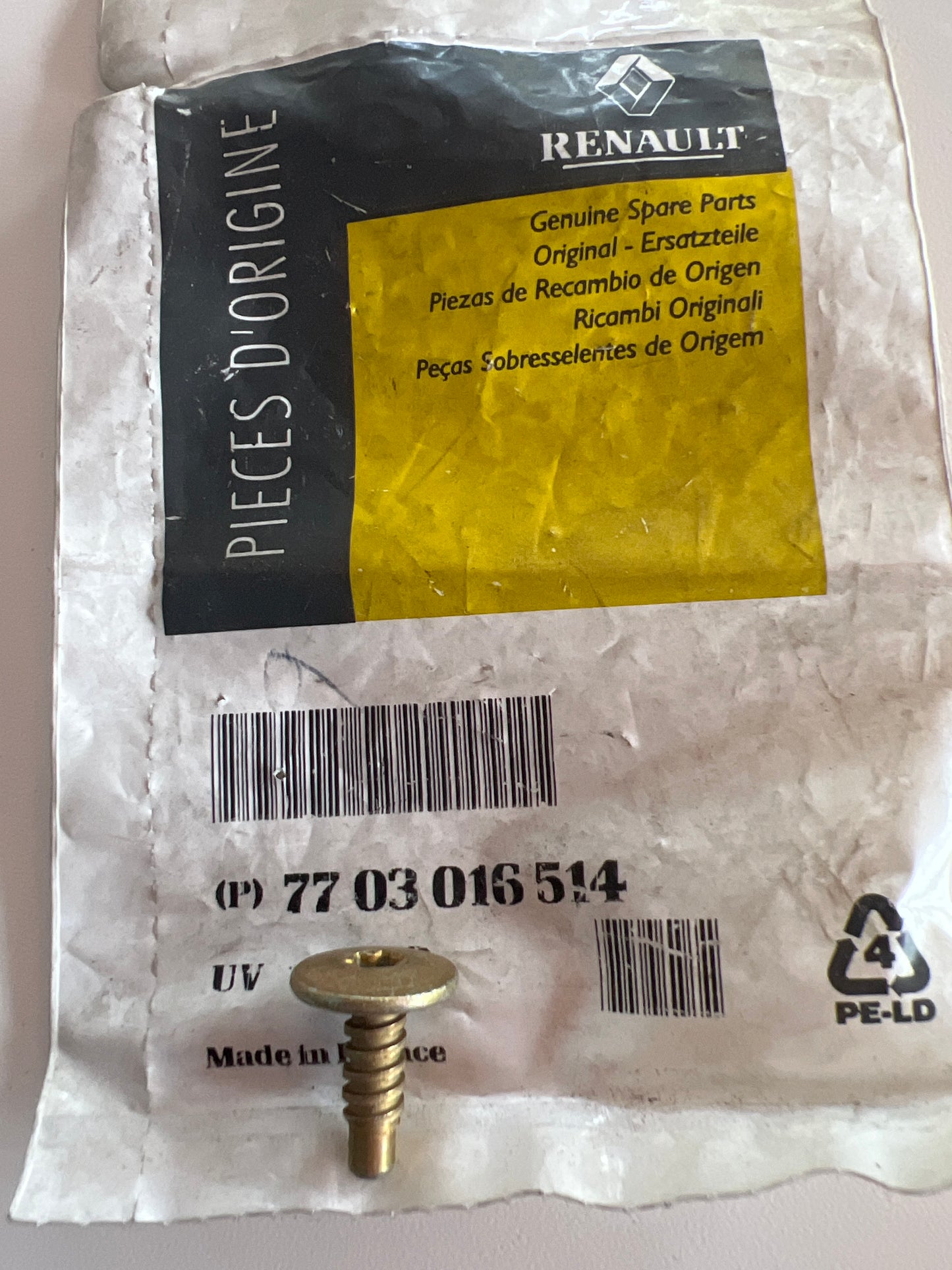 7703016514 Clip, tapacubos RENAULT