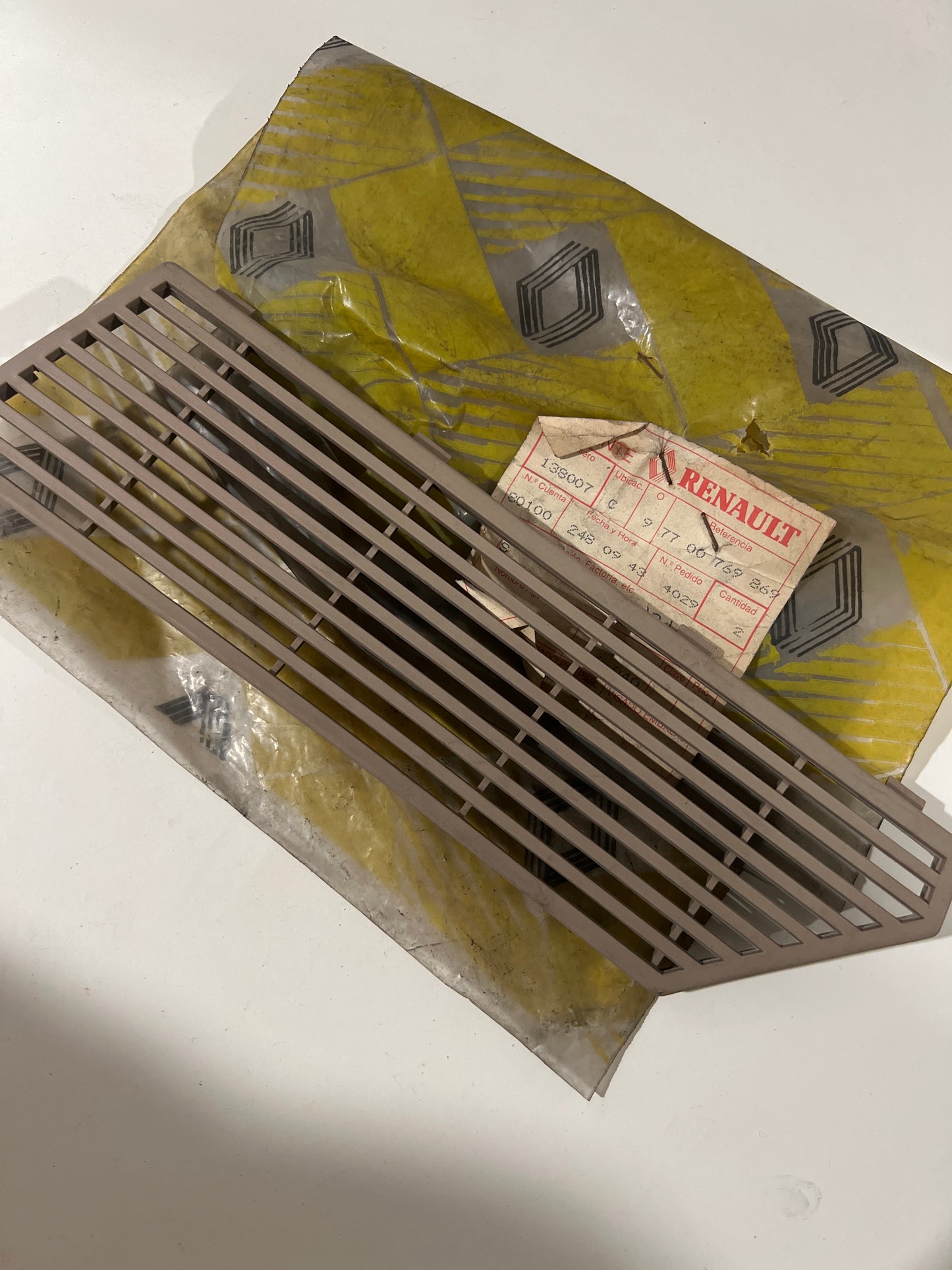 7700769869, REJILLA, Renault