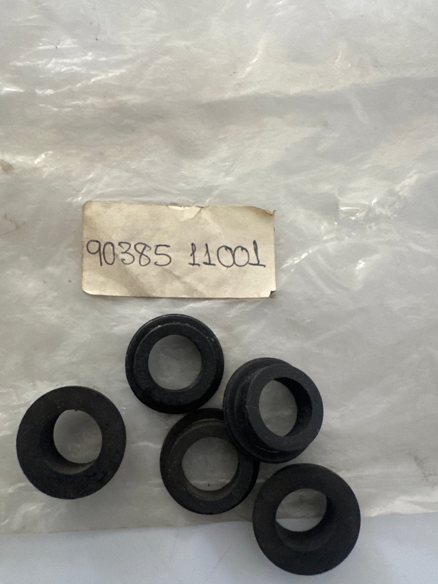 90385-11001, 90385-11001 QUARTER WINDOW, toyota, Toyota - Lexus