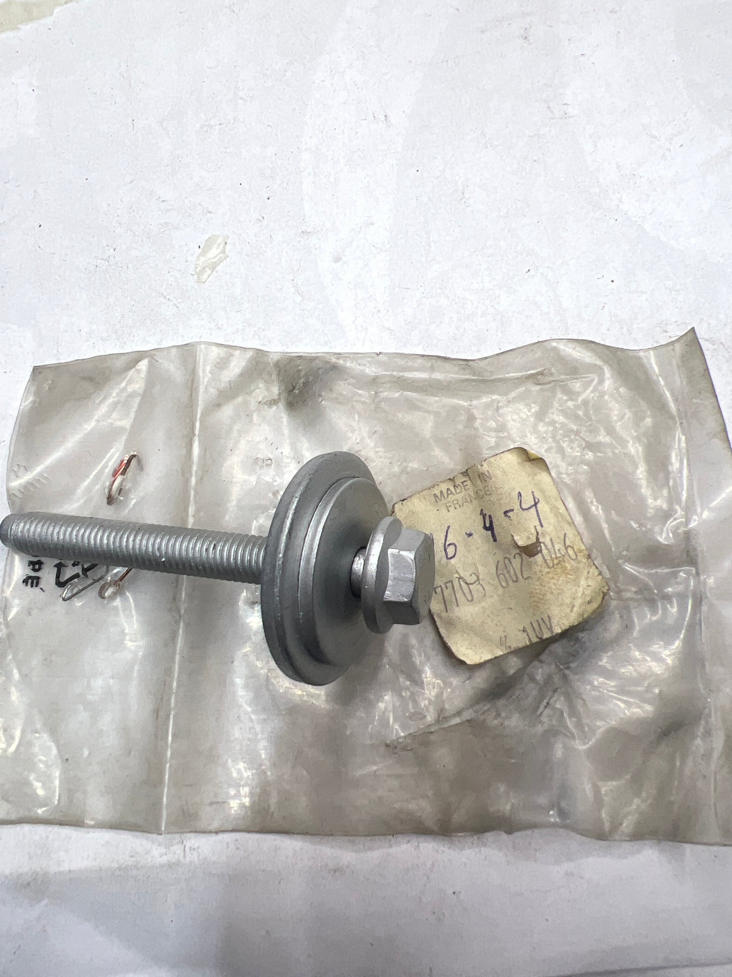 7703602046 TORNILLO M8X125 RENAULT