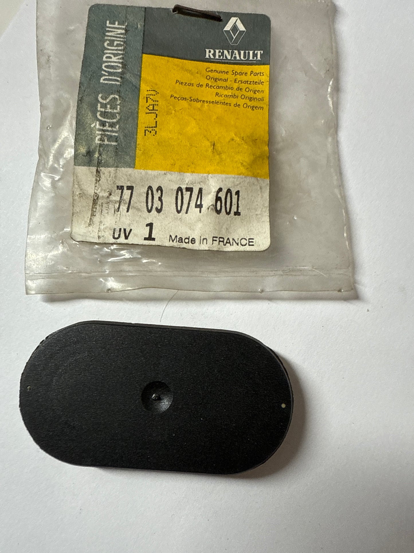 7703074601 - OBTURADOR - Renault