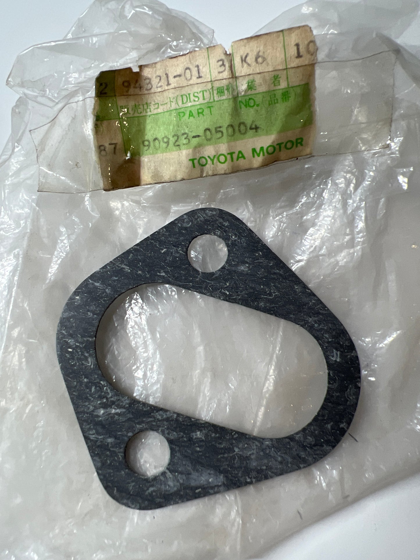 90923-05004, (JUNTA, SOPORTE TUBO DE COMBUSTIBLE), Toyota - Lexus