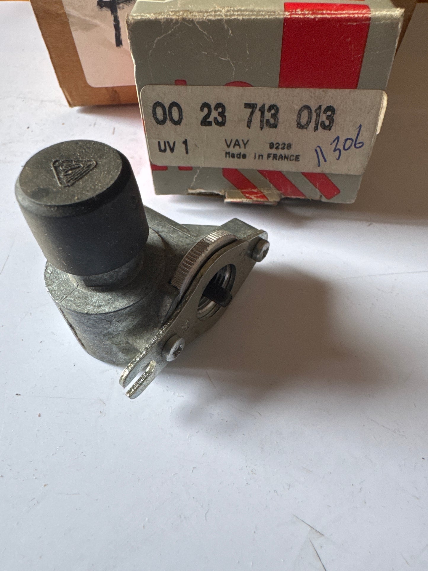 23713013, REDUCCION ANGULAR, Renault Camion