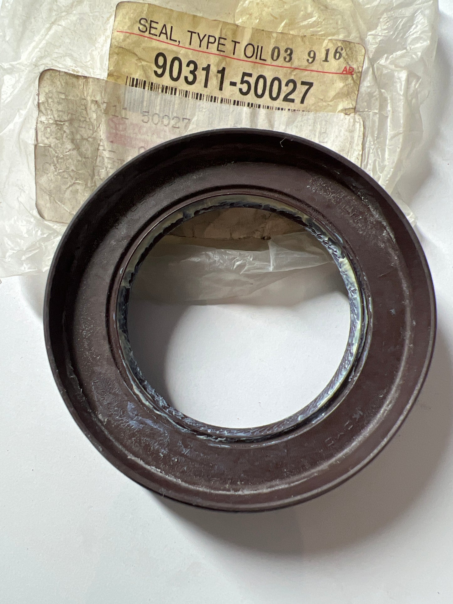 90311-50027 , SELLO ACEITE EJE MANERO DELANTERO IZQ, Toyota - Lexus