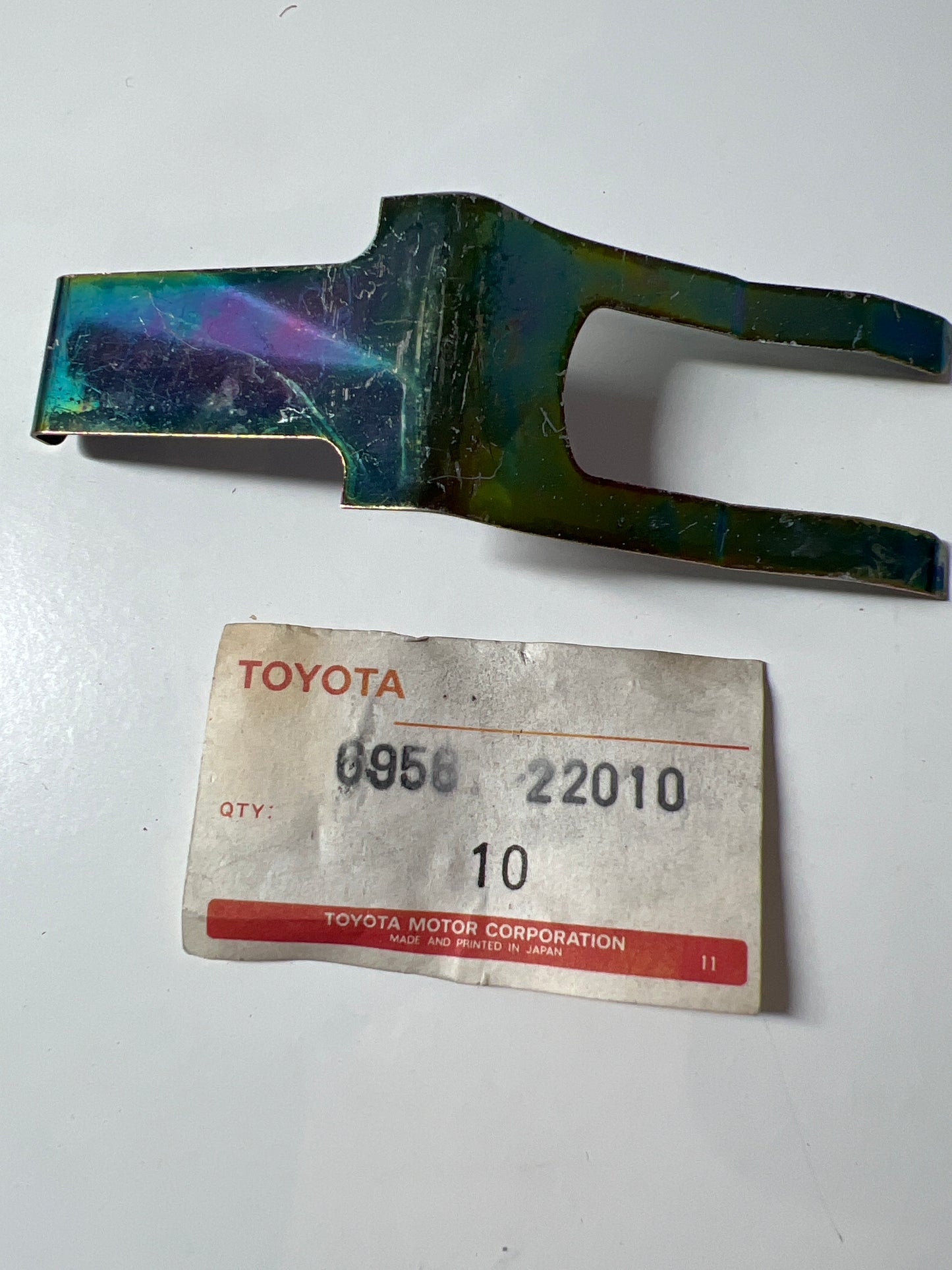69561-22010, RETENEDOR, CILINDRO DE BLOQUEO, Toyota - Lexus