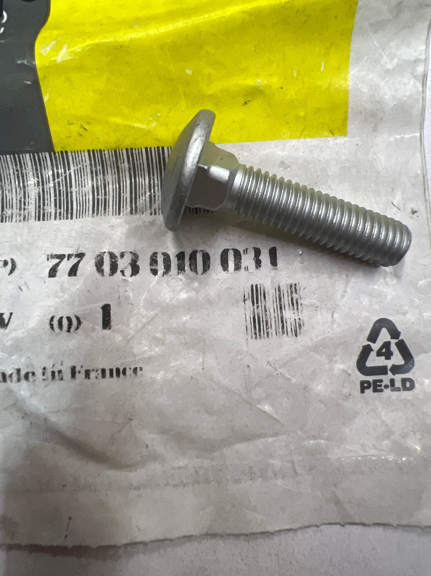 7703010031 TORNILLO RENAULT
