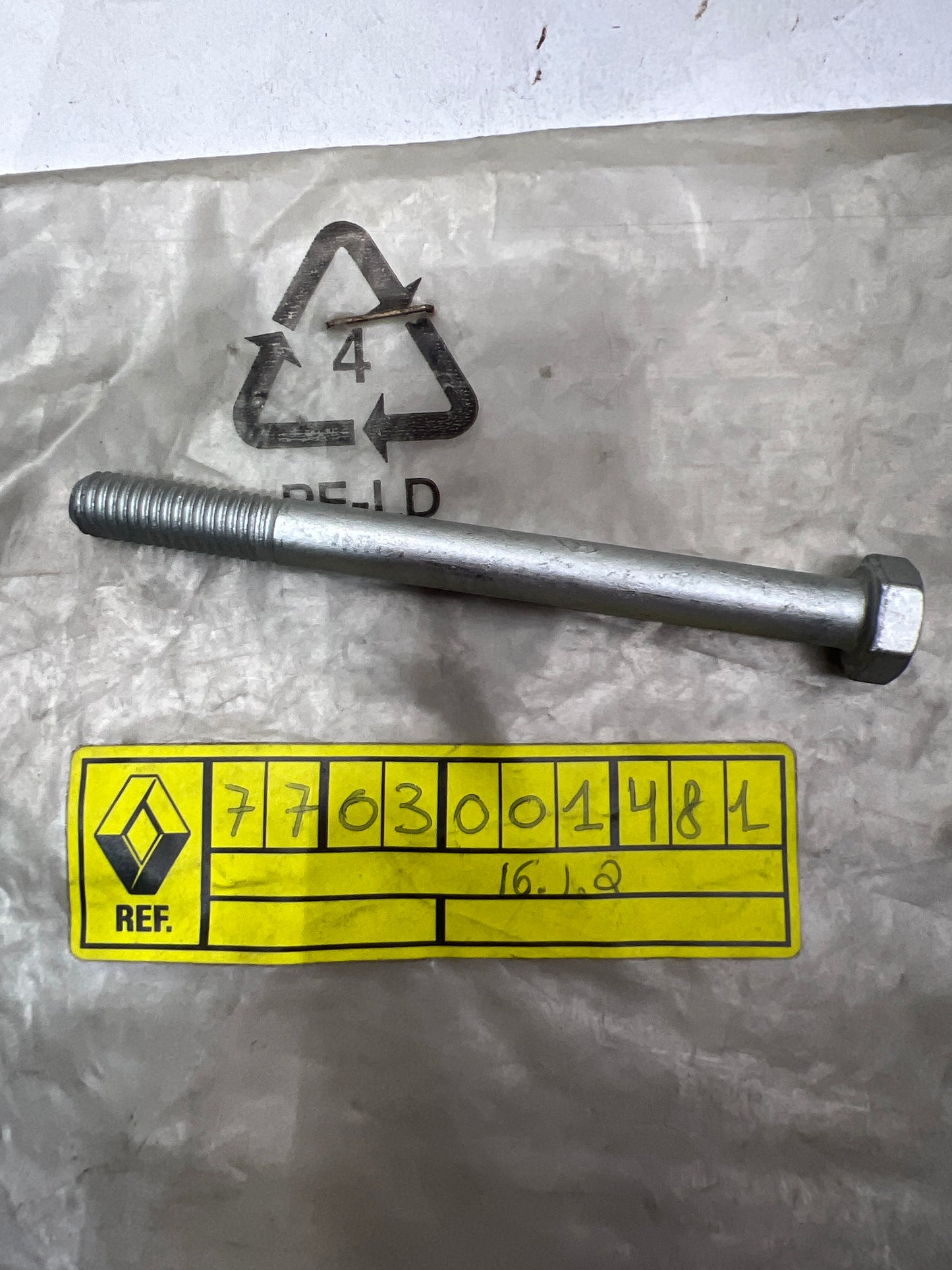 7703001481 TORNILLO M-8 RENAULT