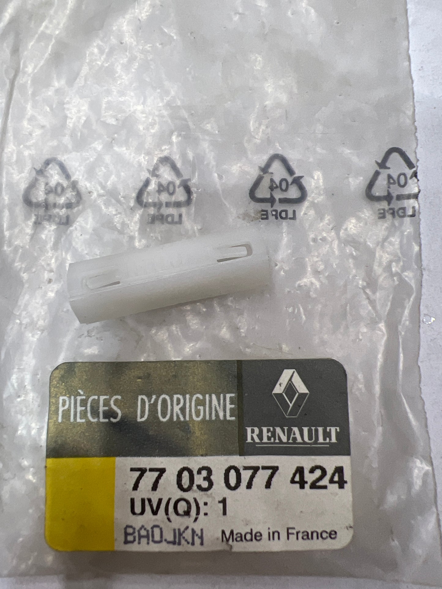7703077424 GRAPA FIJACION RENAULT