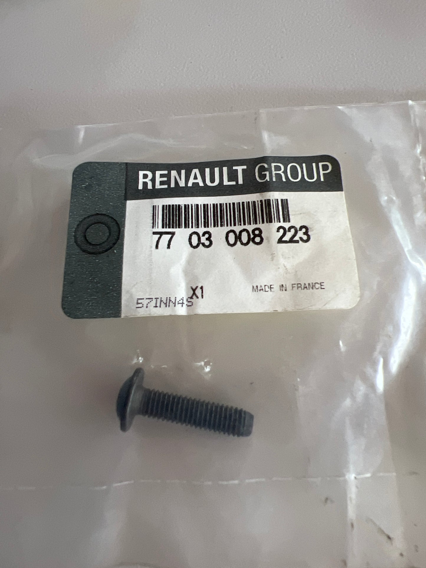 7703008223 - TORNILLO - Renault