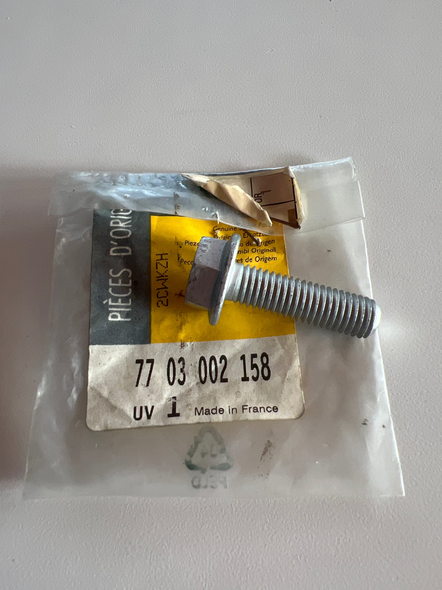 7703002158 tornillo embridado RENAULT