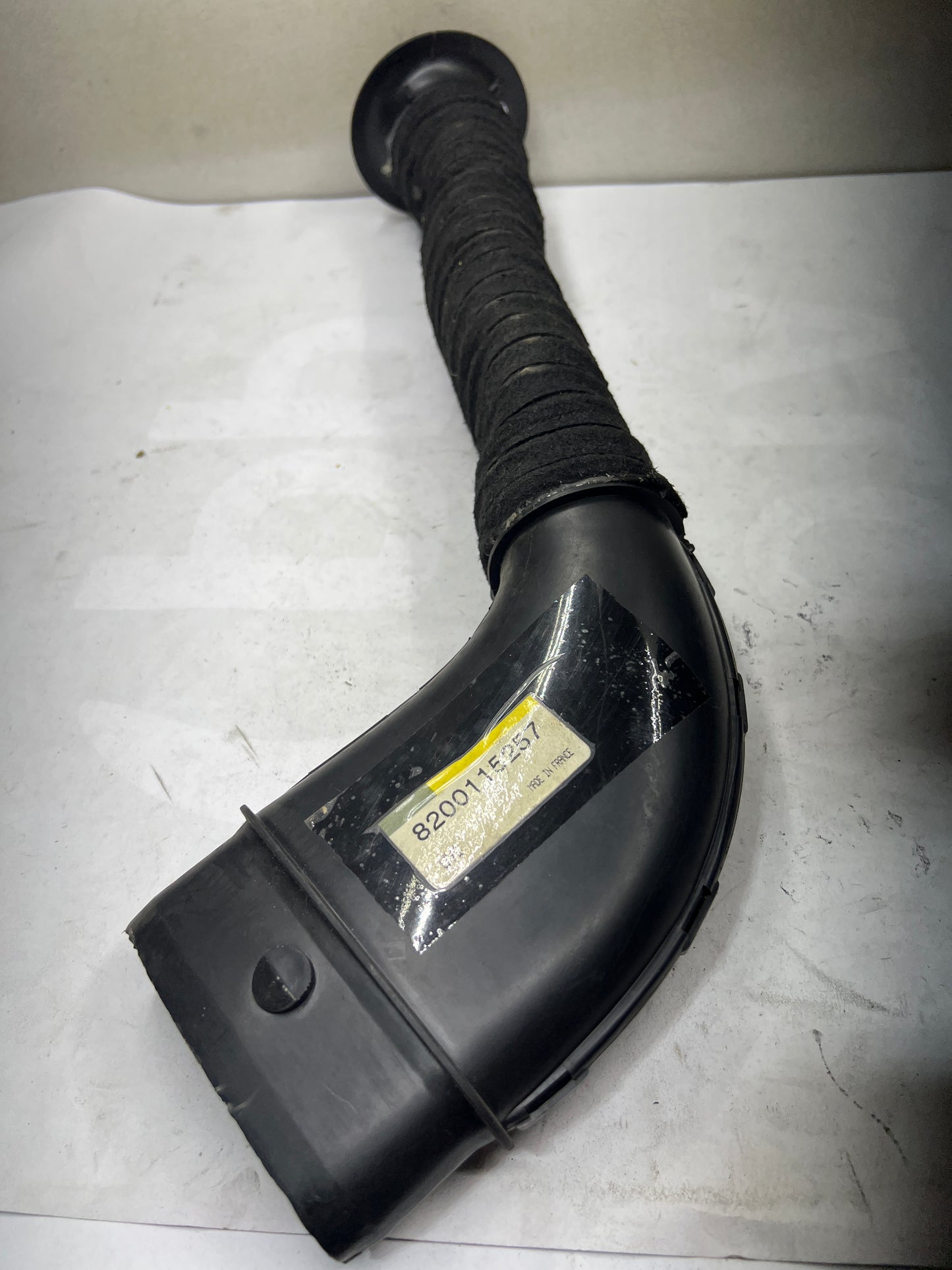 8200115257 CONDUCTO AIRE ENT RENAULT