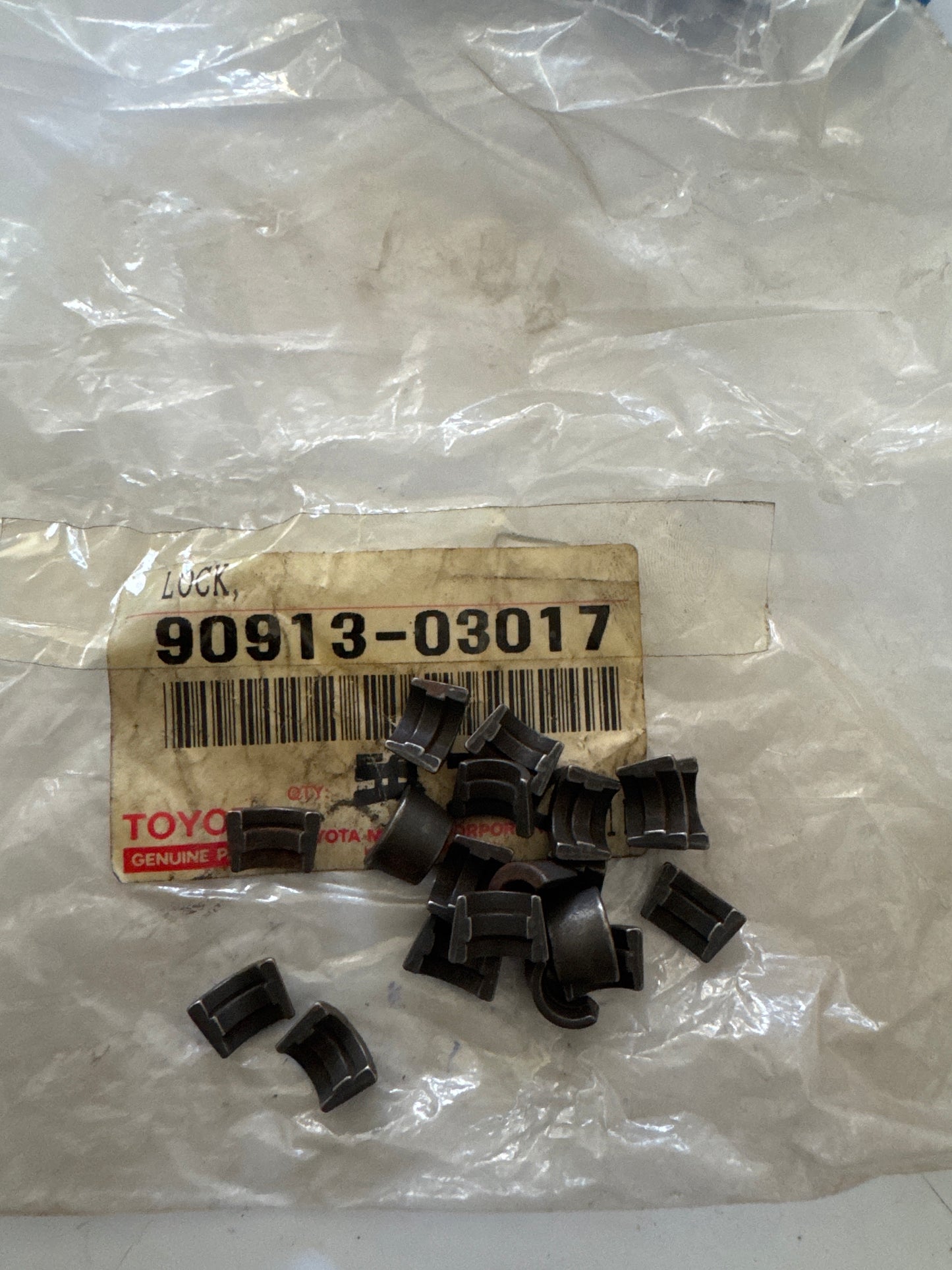 90913-03017, 90913-03017 CAMSHAFT & VALVE, toyota, Toyota - Lexus