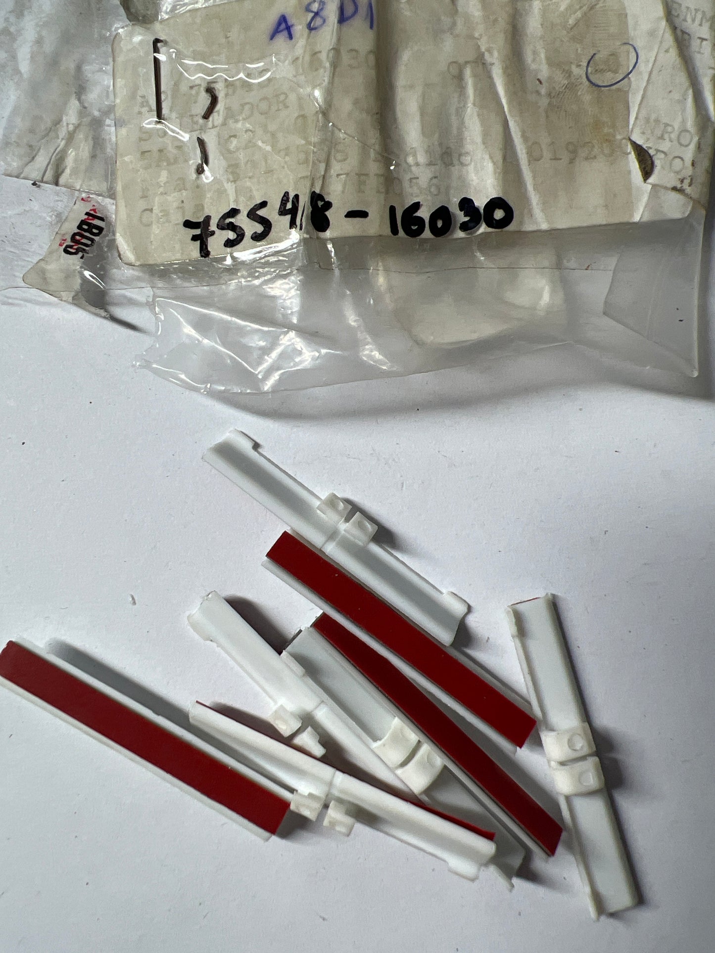 75548-16030, 75548-16030 FRONT MOULDING
75-04: REAR MOULDING, toyota, Toyota - Lexus