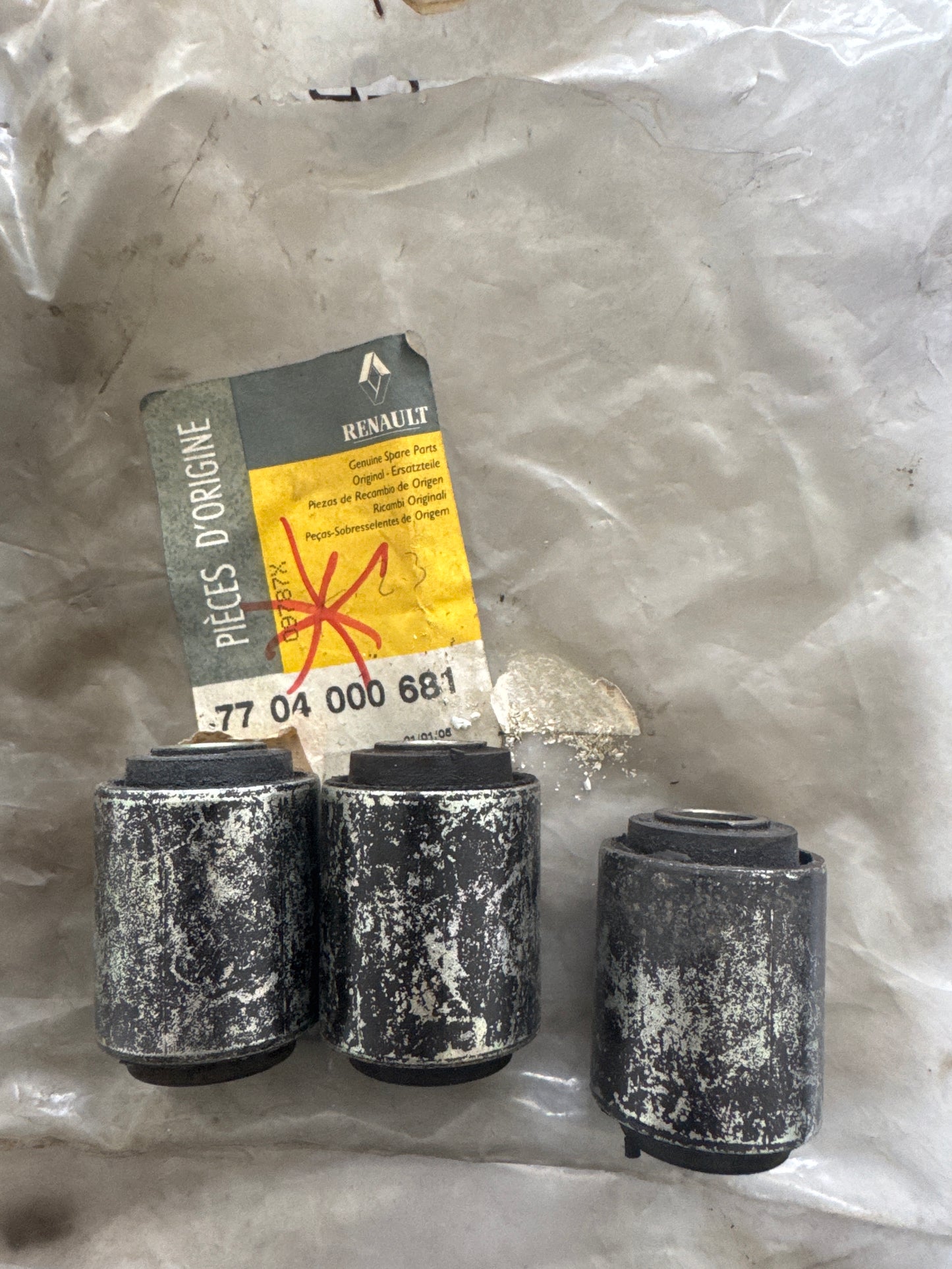 7704000681, ARTICULACION ELAS, Renault