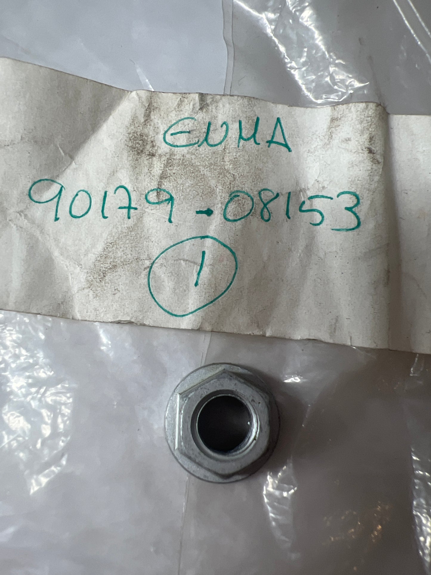 90179-08153 BACK DOOR LOCK & HANDLE, toyota