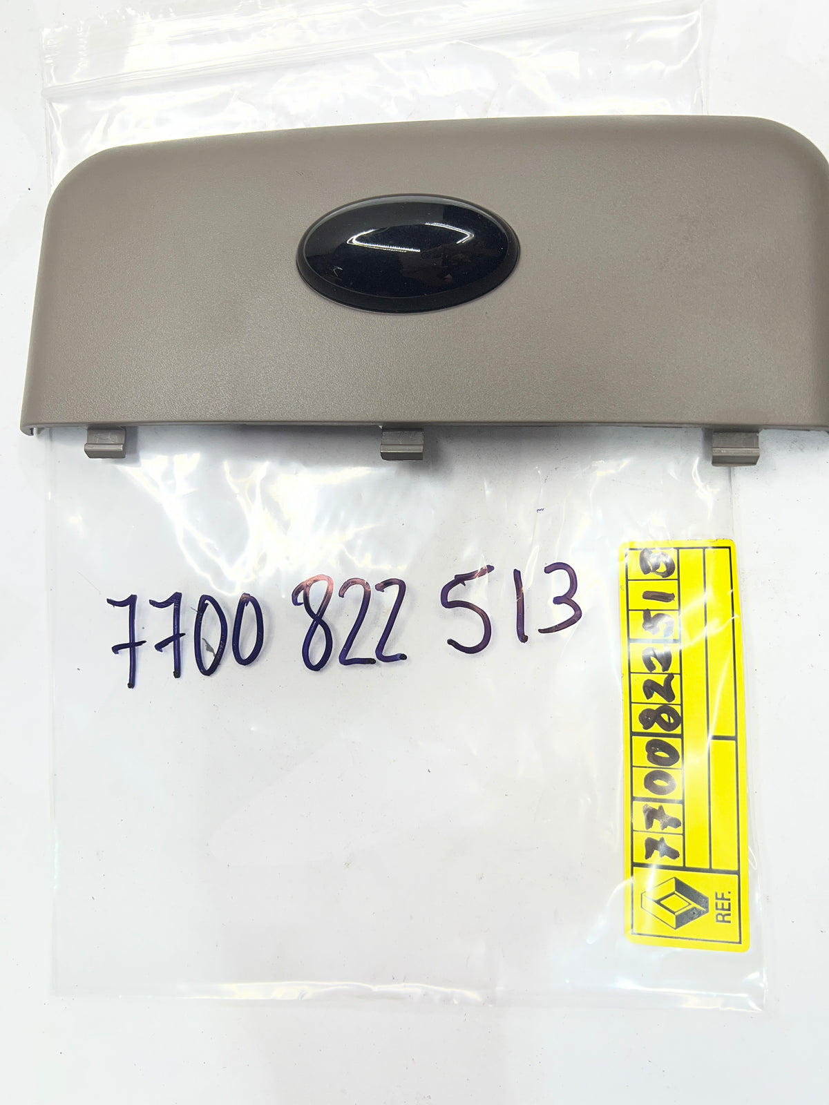 Tapa de plástico Renault 7700822513