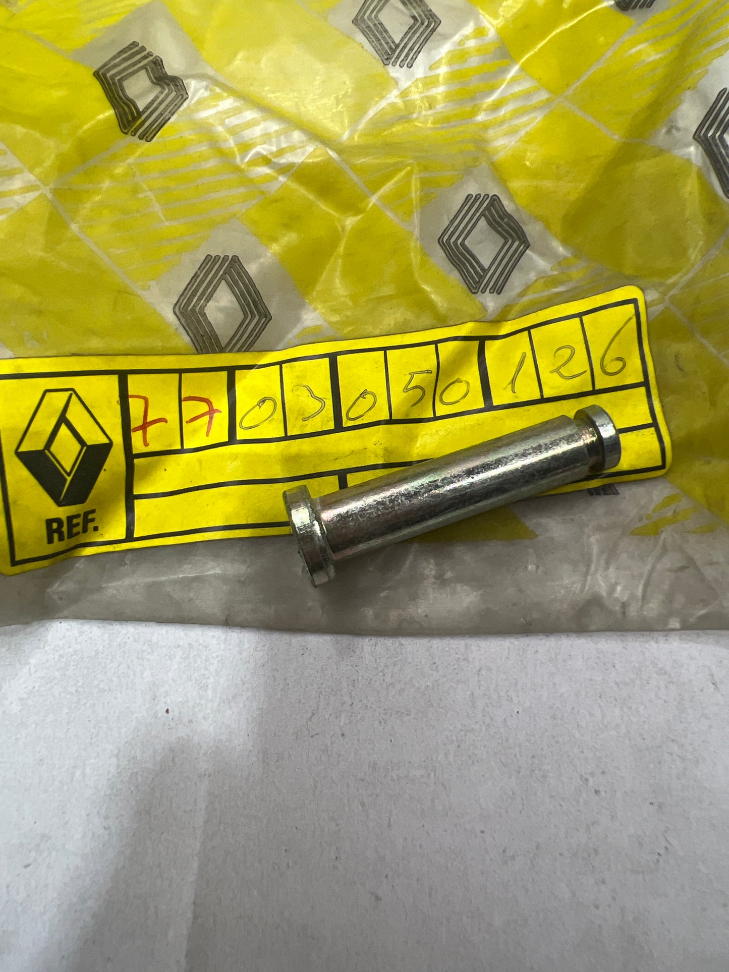 7703050126 SHAFT FT/PEDAL 19 RENAULT