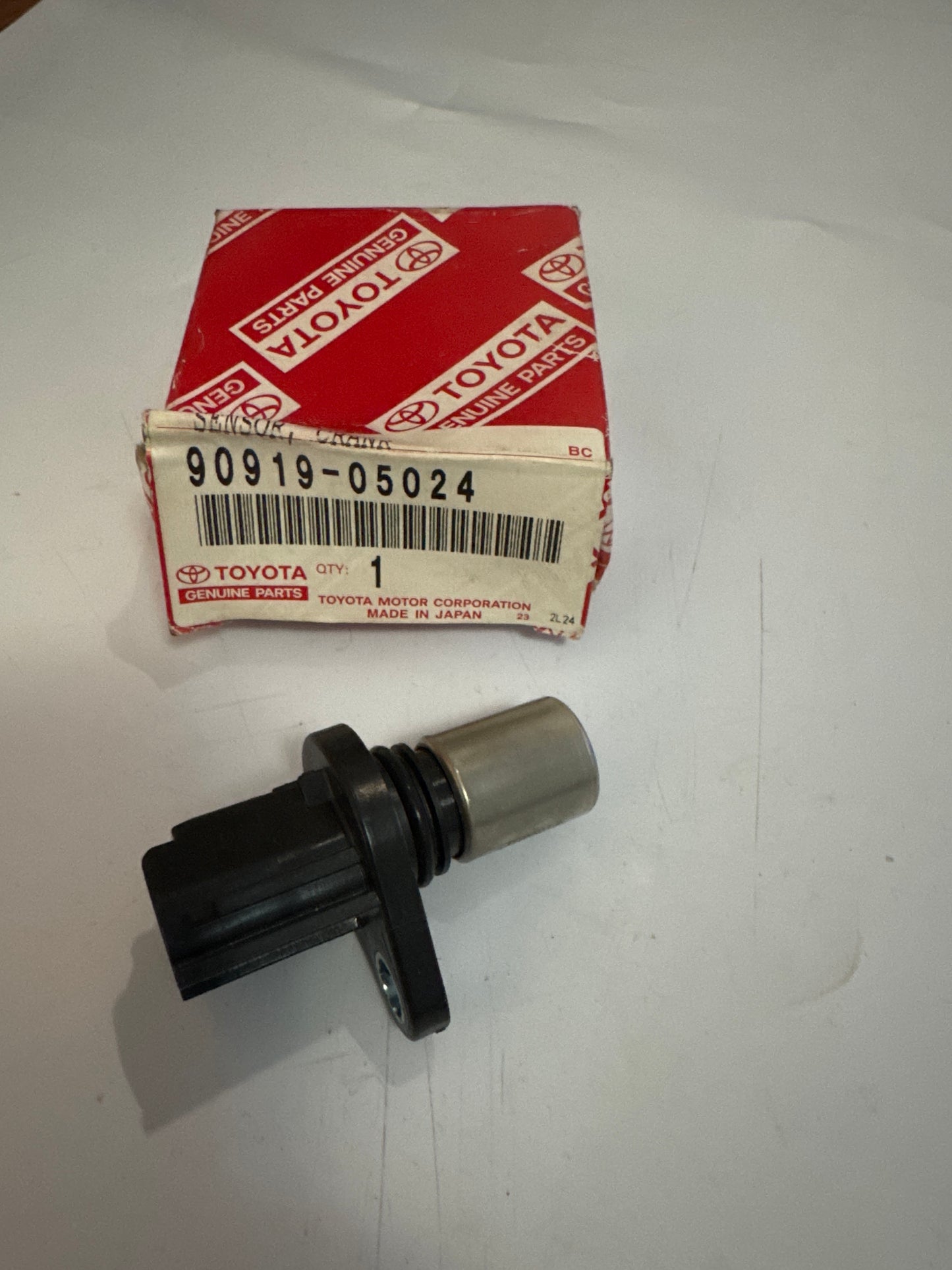 90919-05024 CYLINDER HEAD, toyota