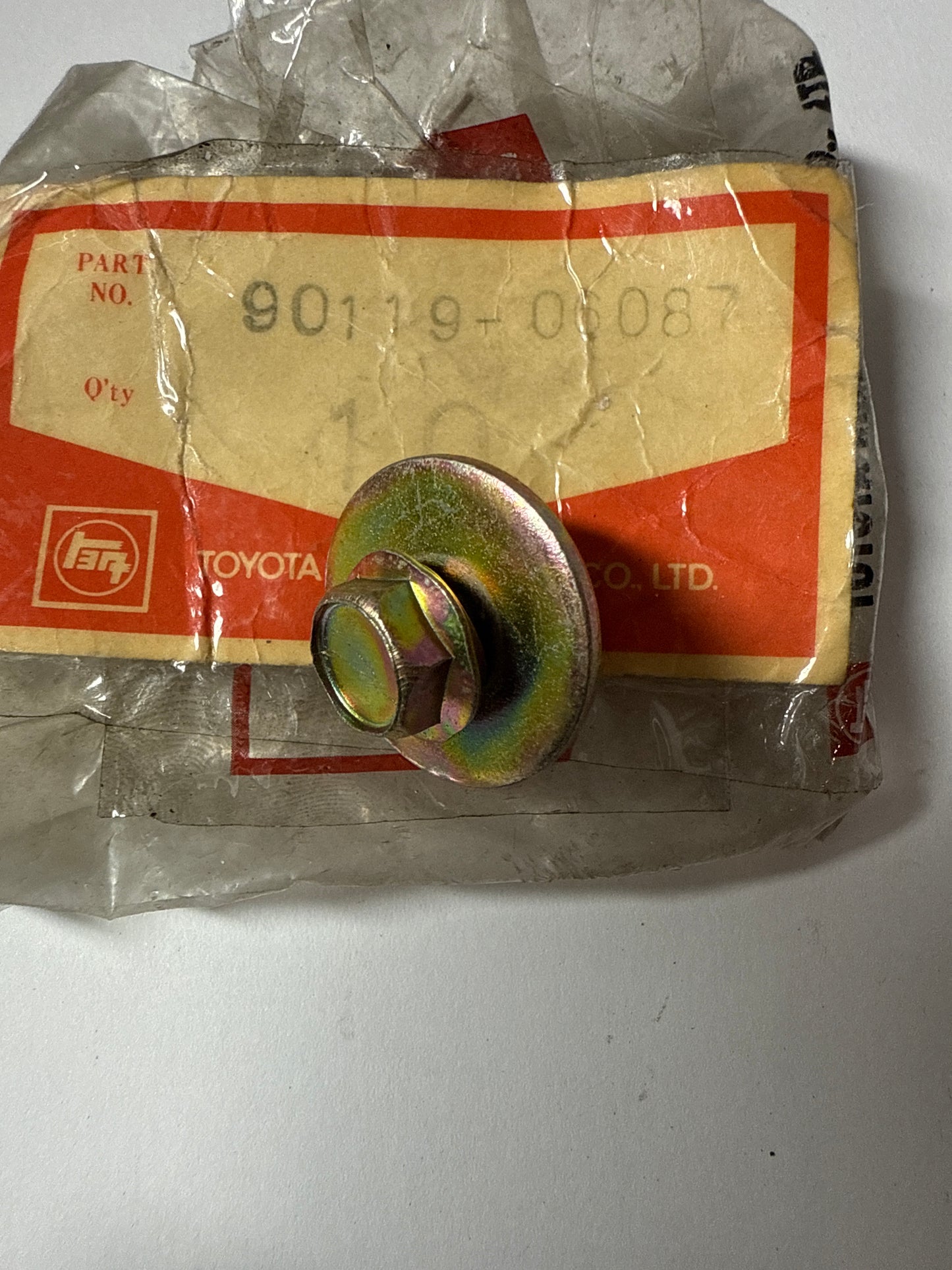 90119-06087 FUEL TANK & TUBE, toyota