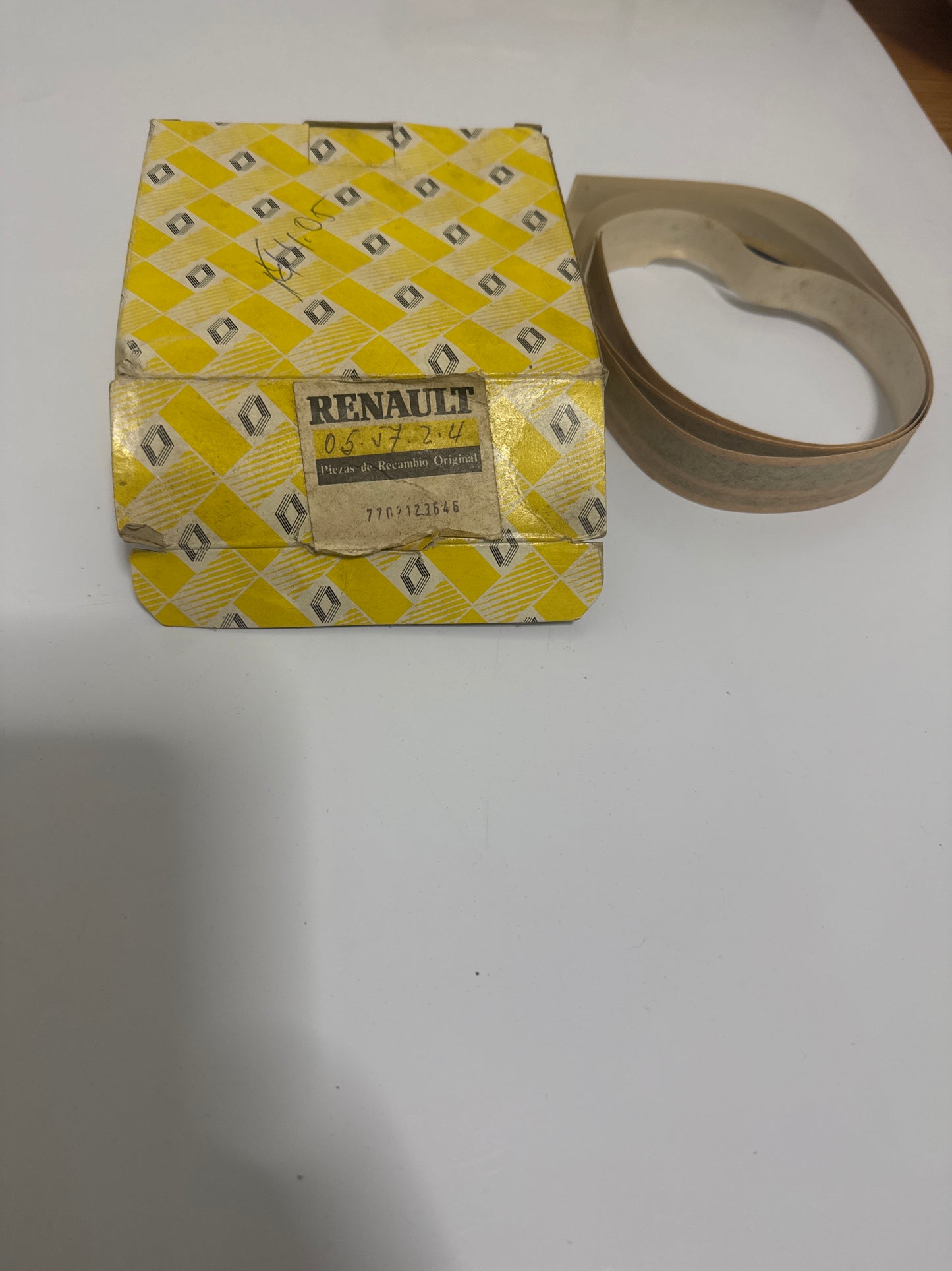 7702123646, C BAN PTA D AZUL, Renault