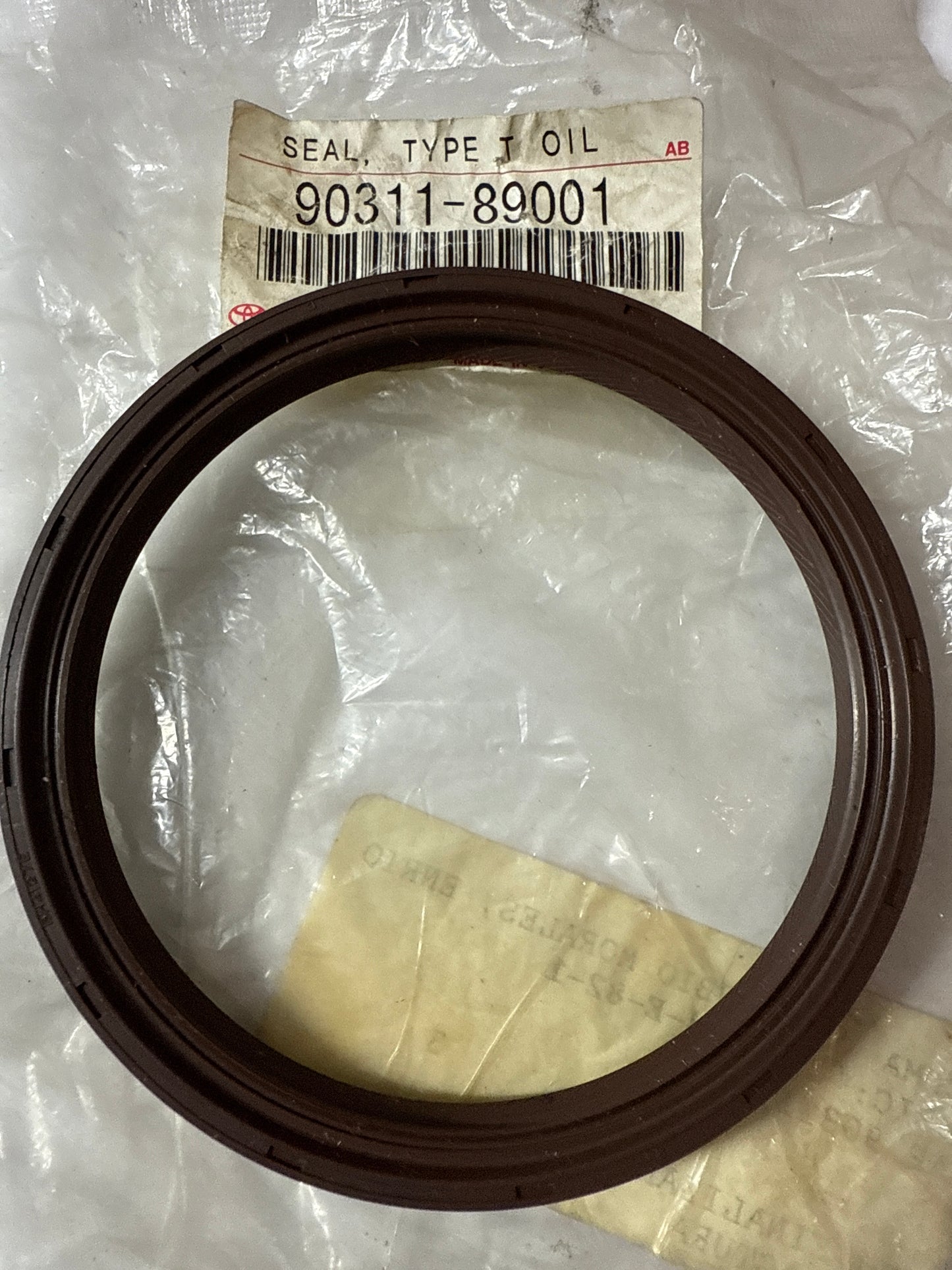 90311-89001 TIMING GEAR COVER & REAR END PLATE, toyota