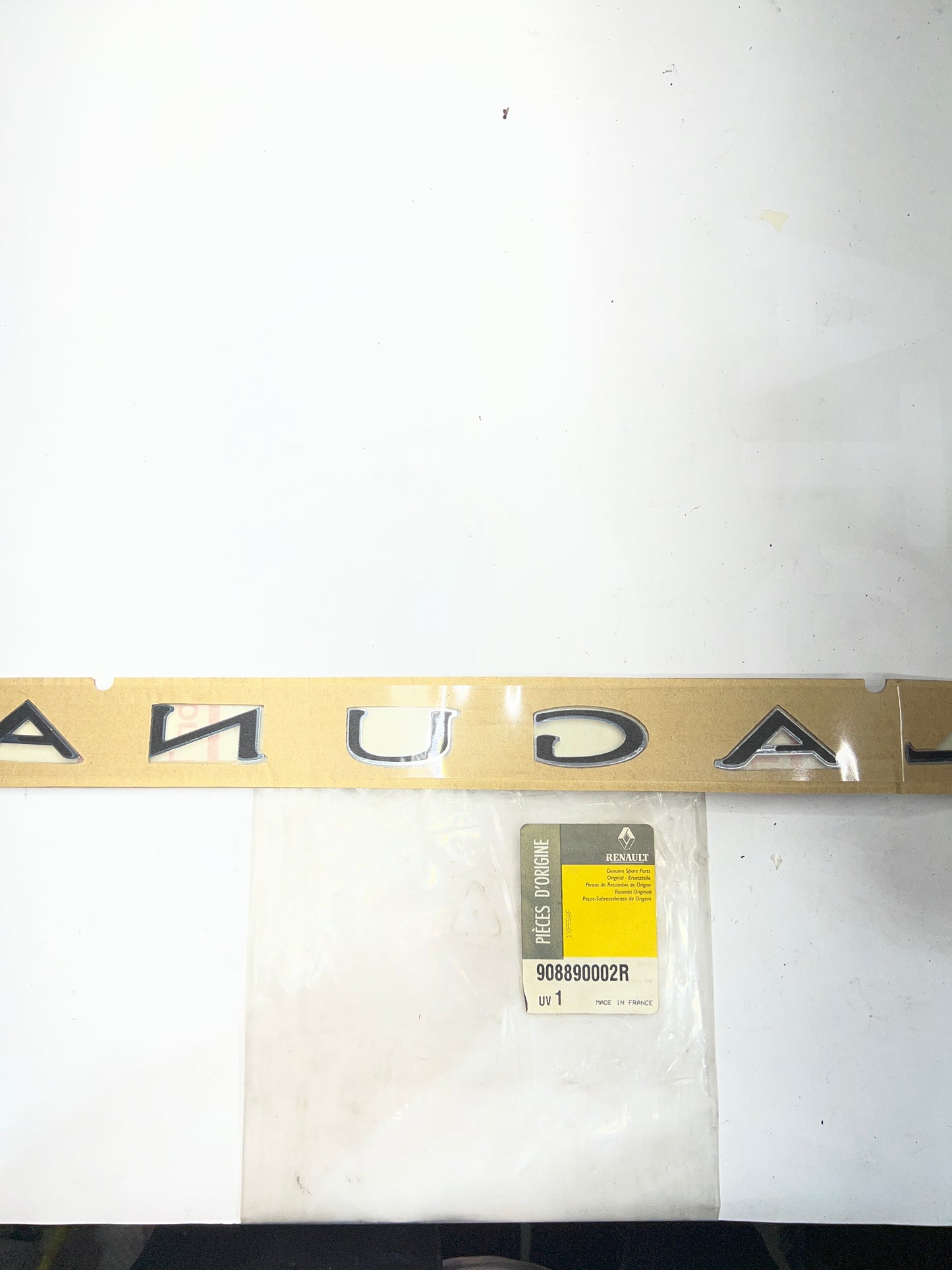 908890002R MONOGRAMA TRAS CE RENAULT