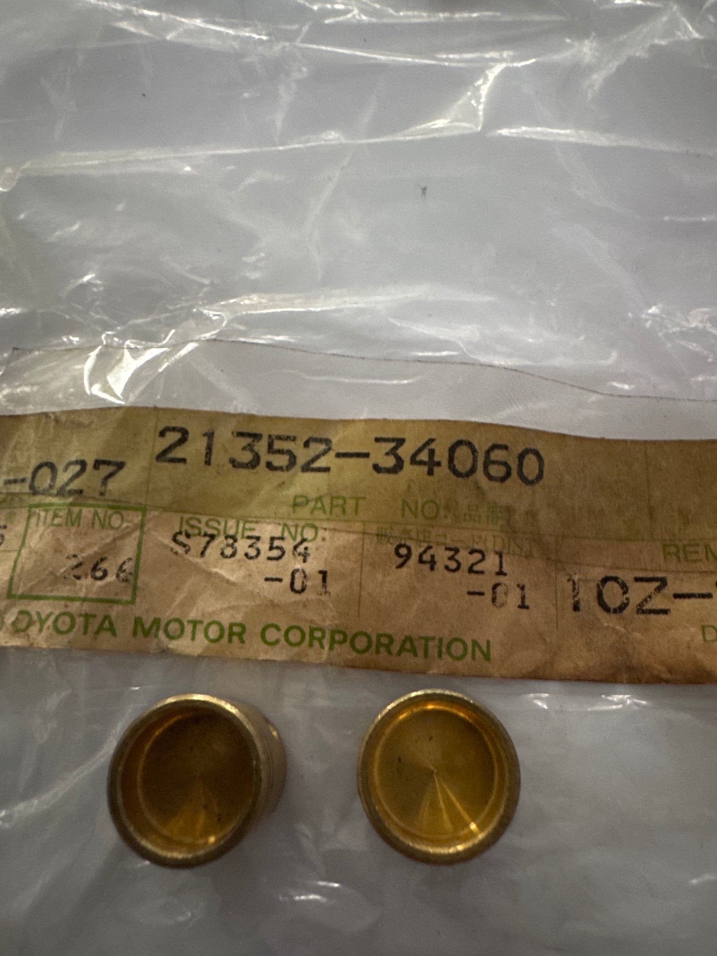 21352-34060 CARBURETOR, toyota