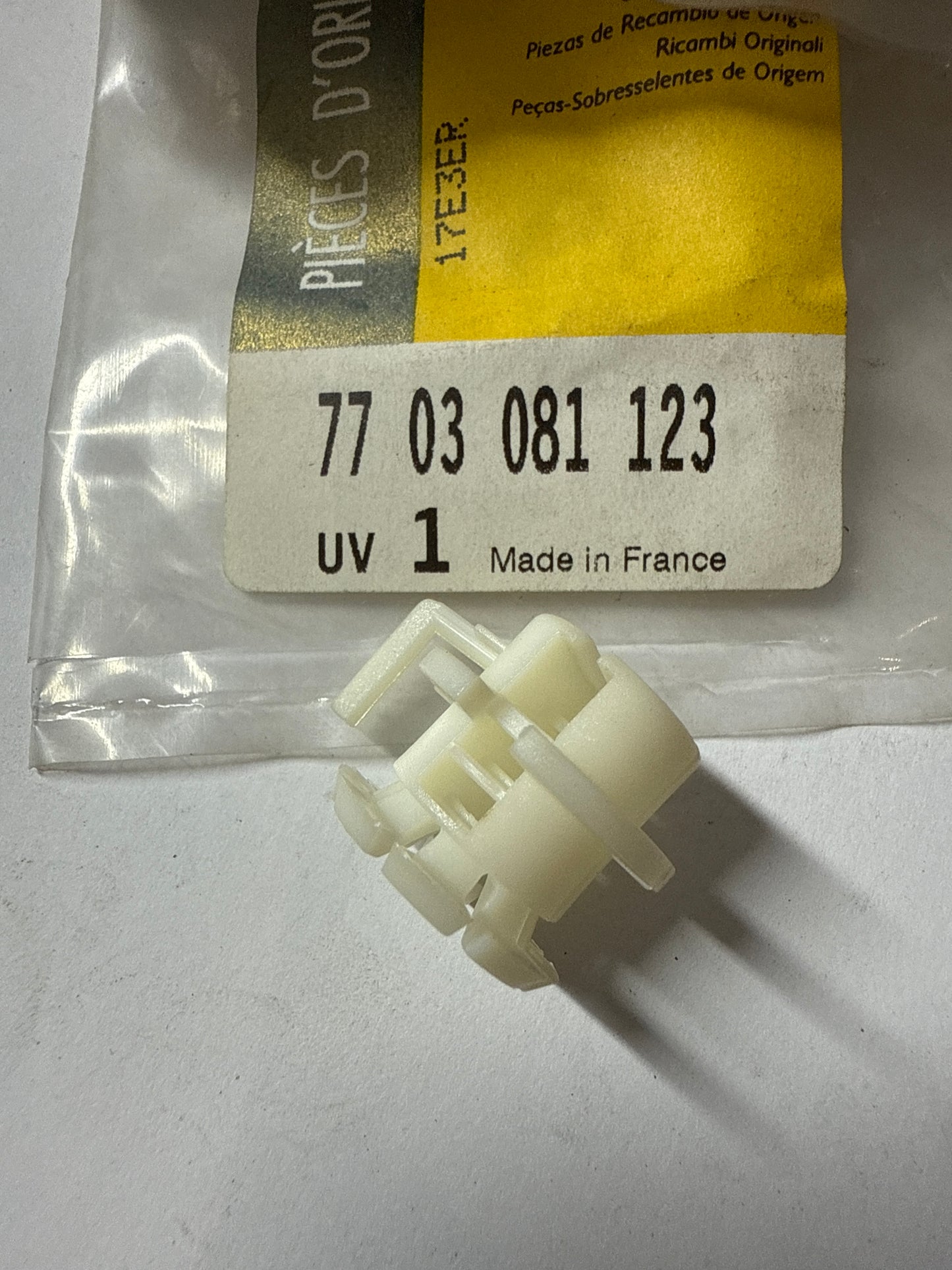 7703081123 - CLIP FIJ - Renault