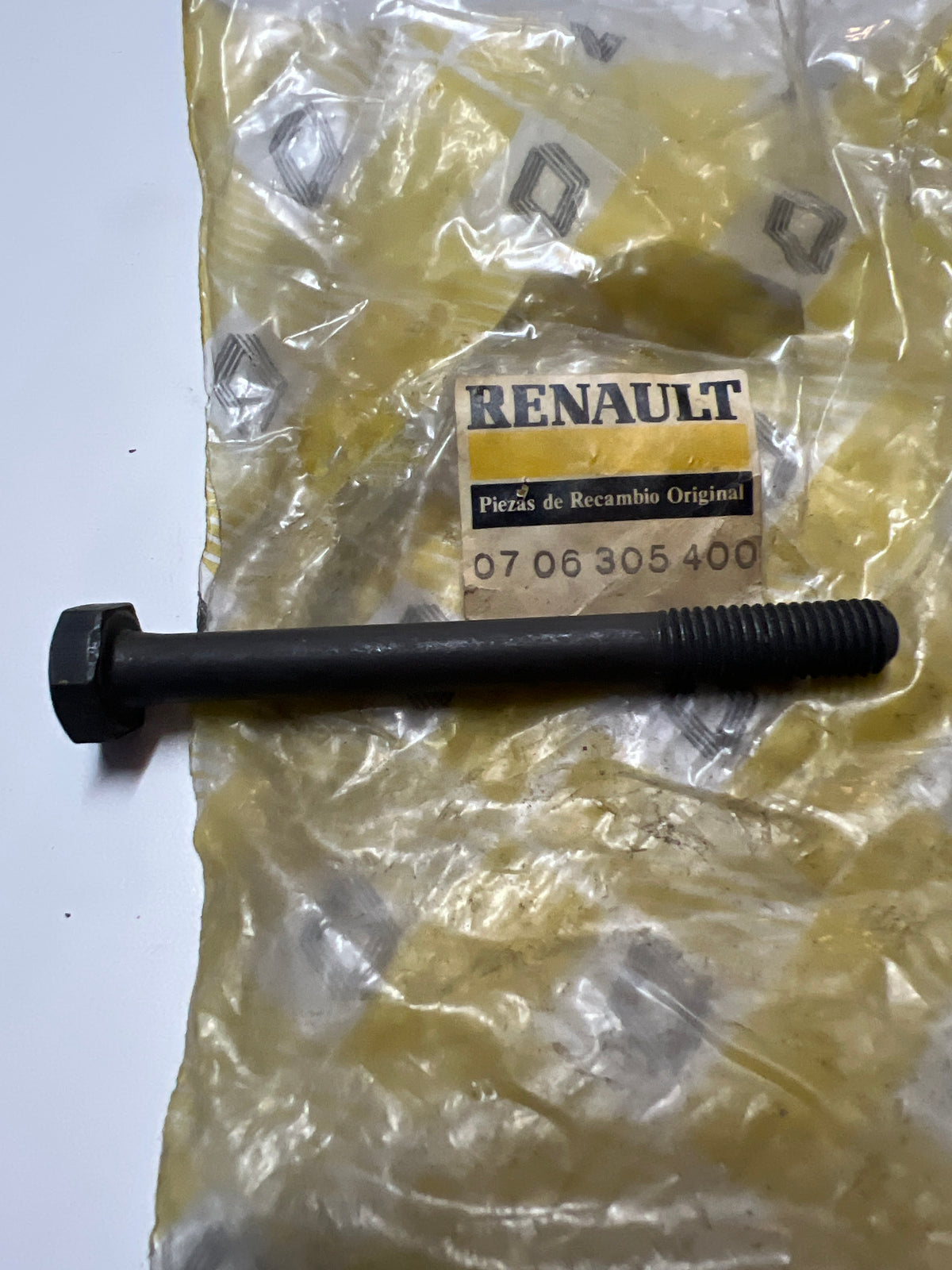 Tornillo de fijación Renault 0706305400