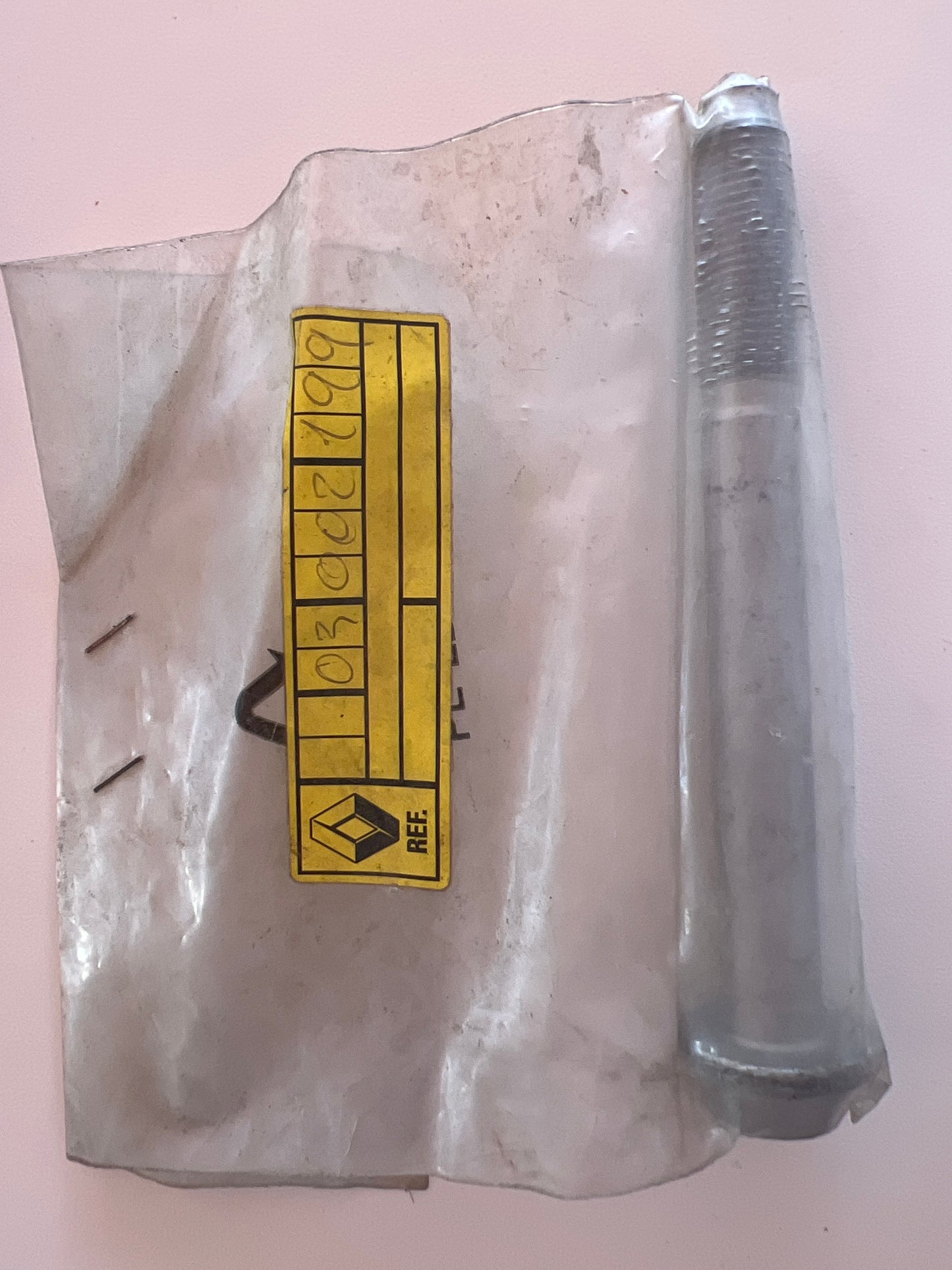 7703002199 TORNILLO DE FIJACIÓN RENAULT
