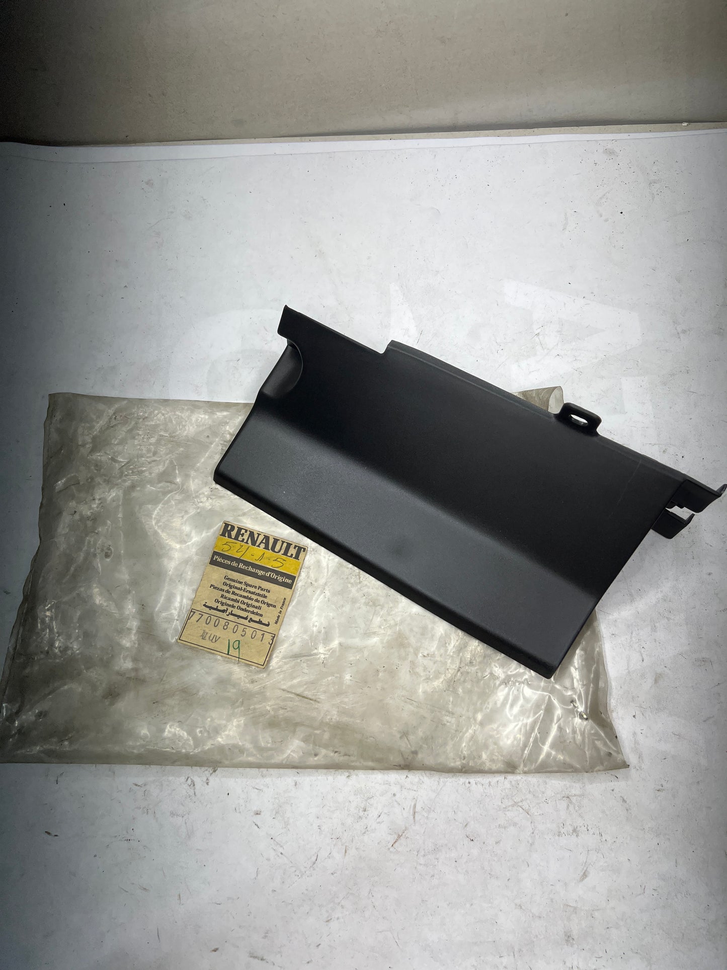 7700805013 DEFLECTOR RENAULT