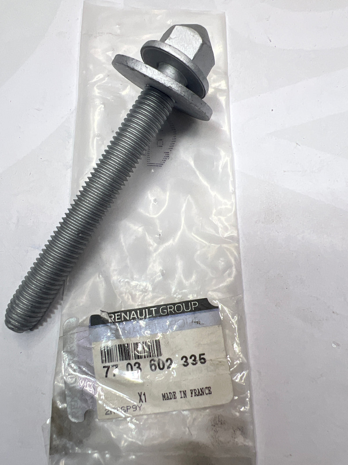 Tornillo de fijación Renault 7803602335