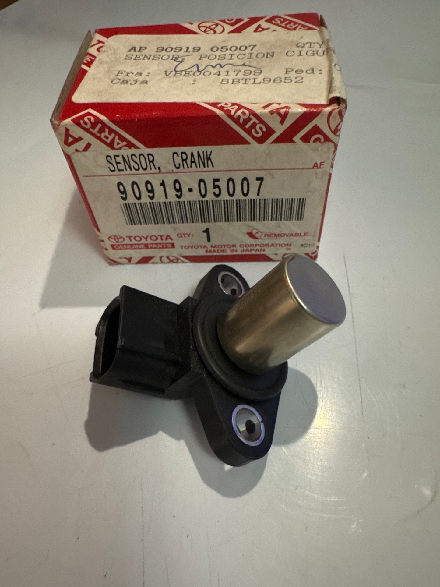 90919-05007 CYLINDER HEAD, toyota