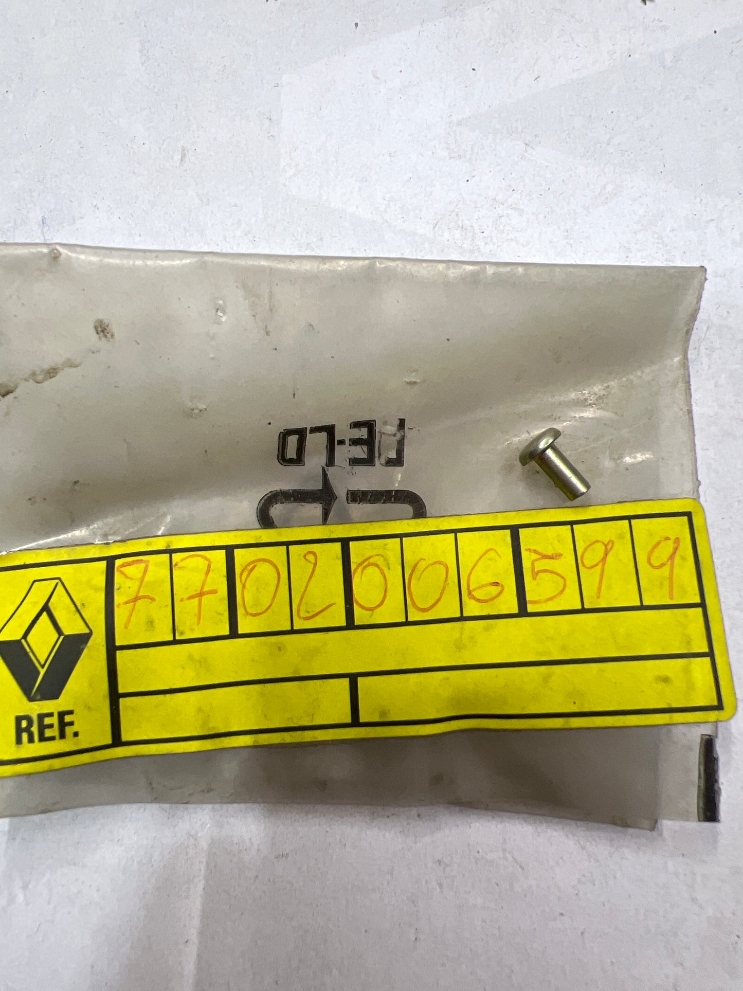 7702006599 #REMACHE FORMADO RENAULT