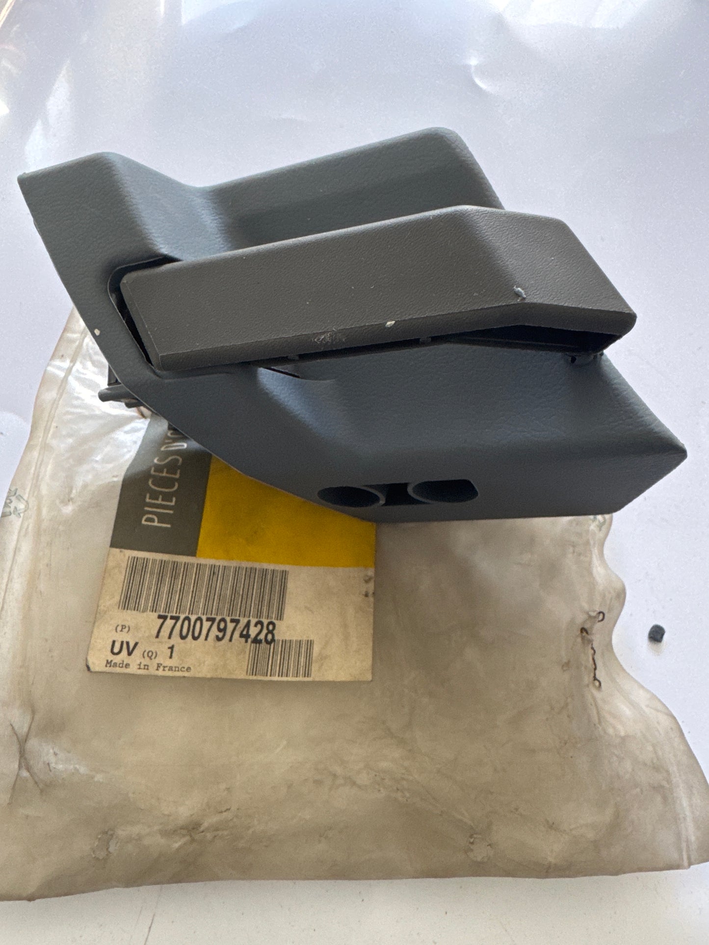 7700797428, EMPU/A INT DER CE, Renault