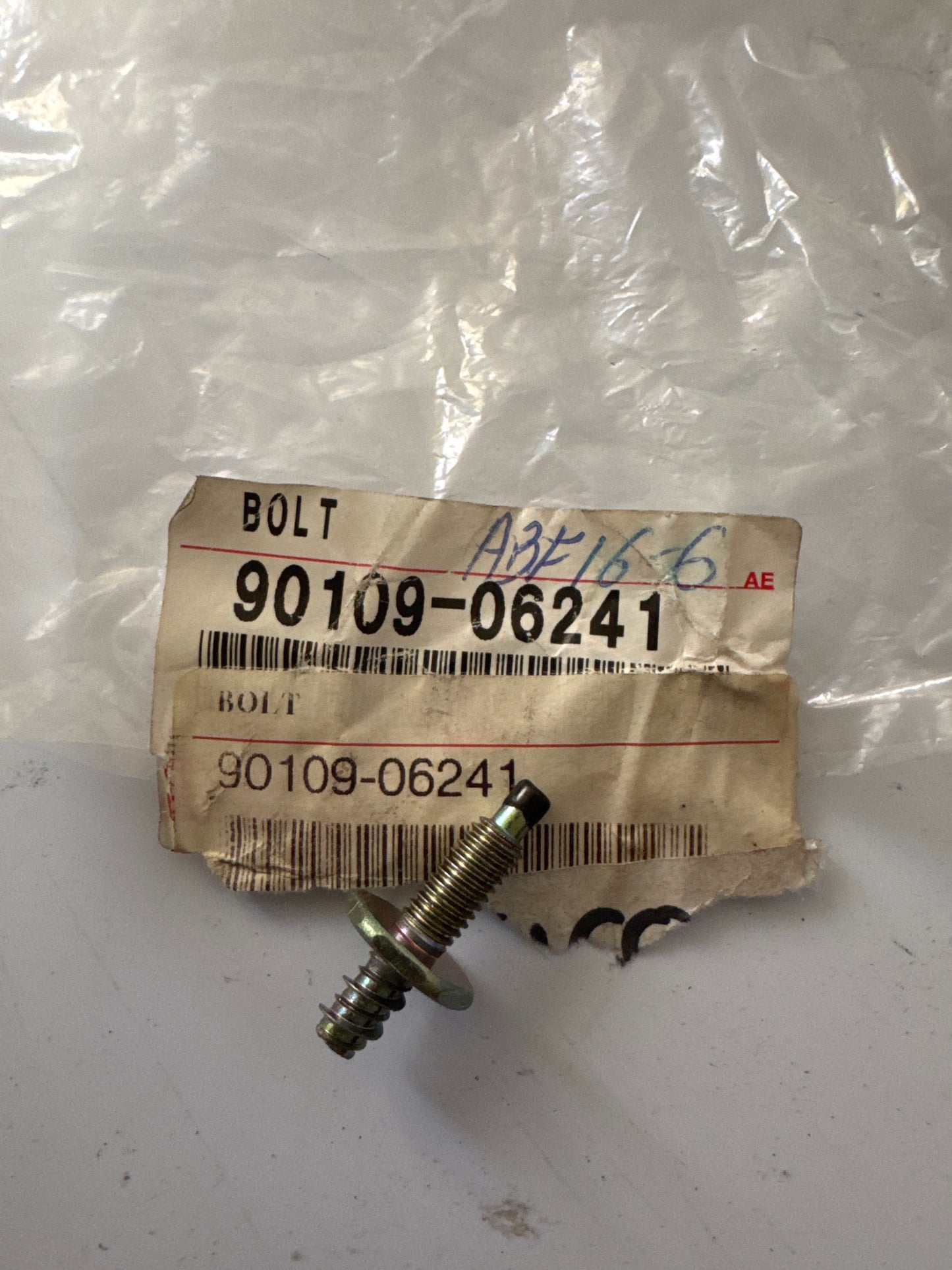 90109-06241, 90109-06241 HOOD & FRONT FENDER, toyota, Toyota - Lexus