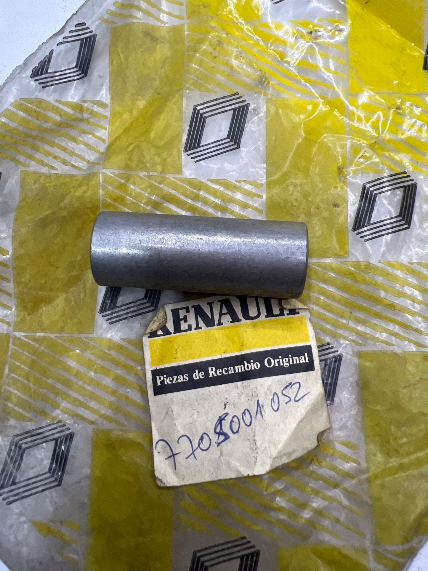 7705001052 *ENTRETOISE 12,5- RENAULT