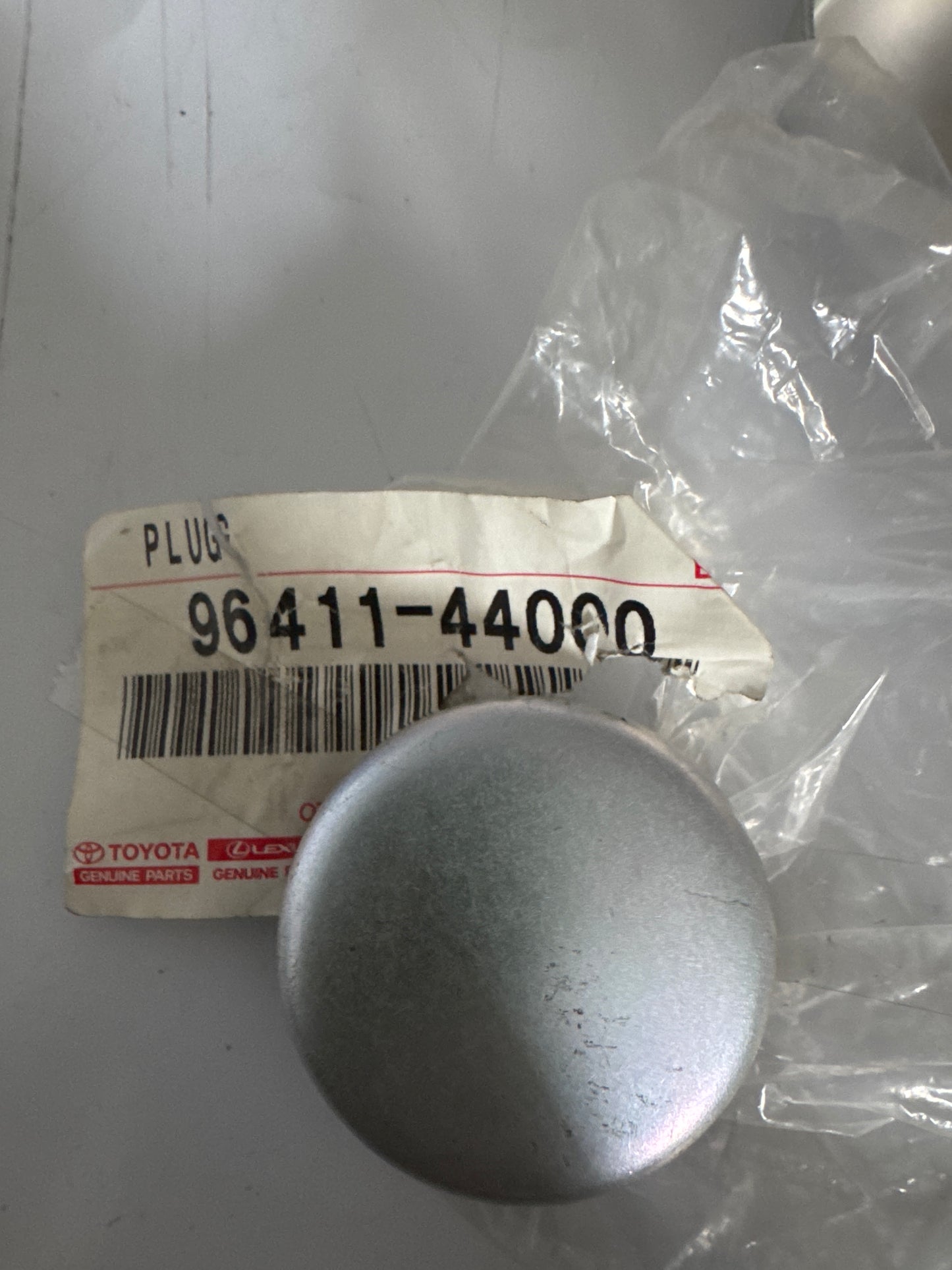 96411-44000 CYLINDER HEAD, toyota