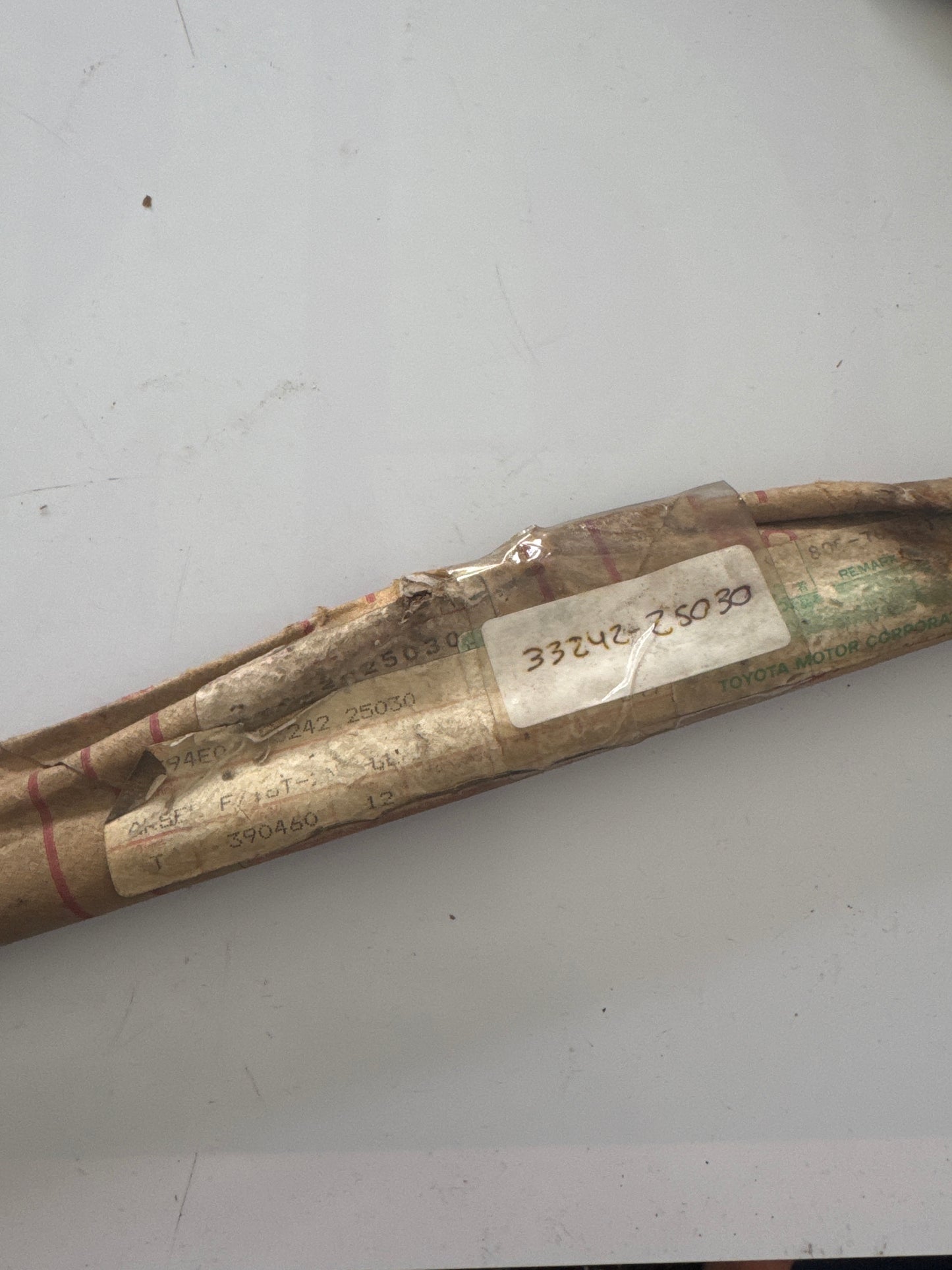 33242-25030 GEAR SHIFT FORK & LEVER SHAFT (MTM), toyota