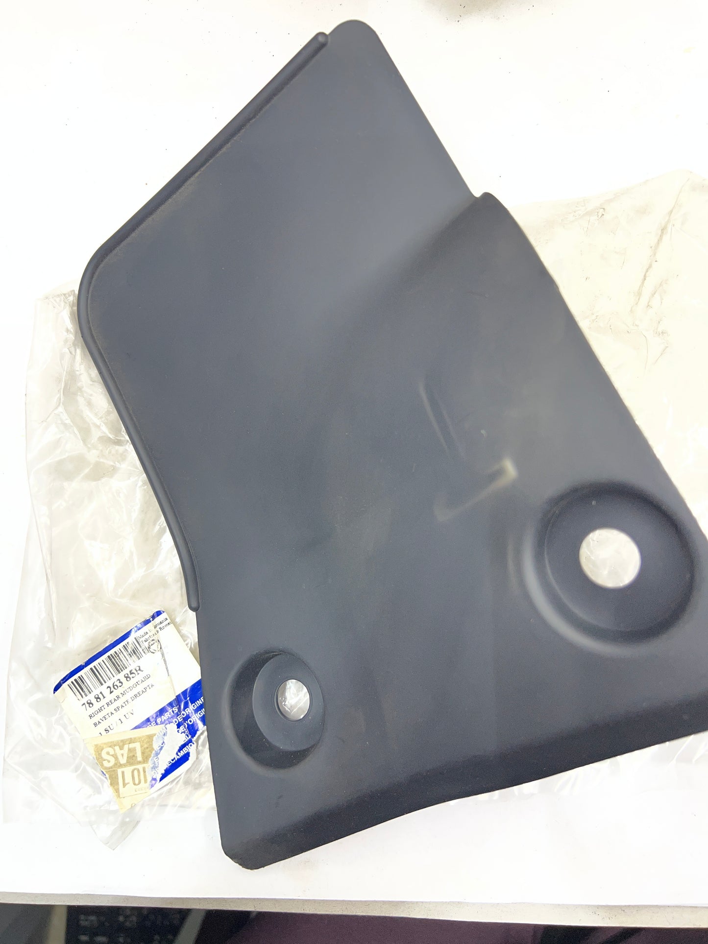 788126385R FALDILLA AERODIN RENAULT