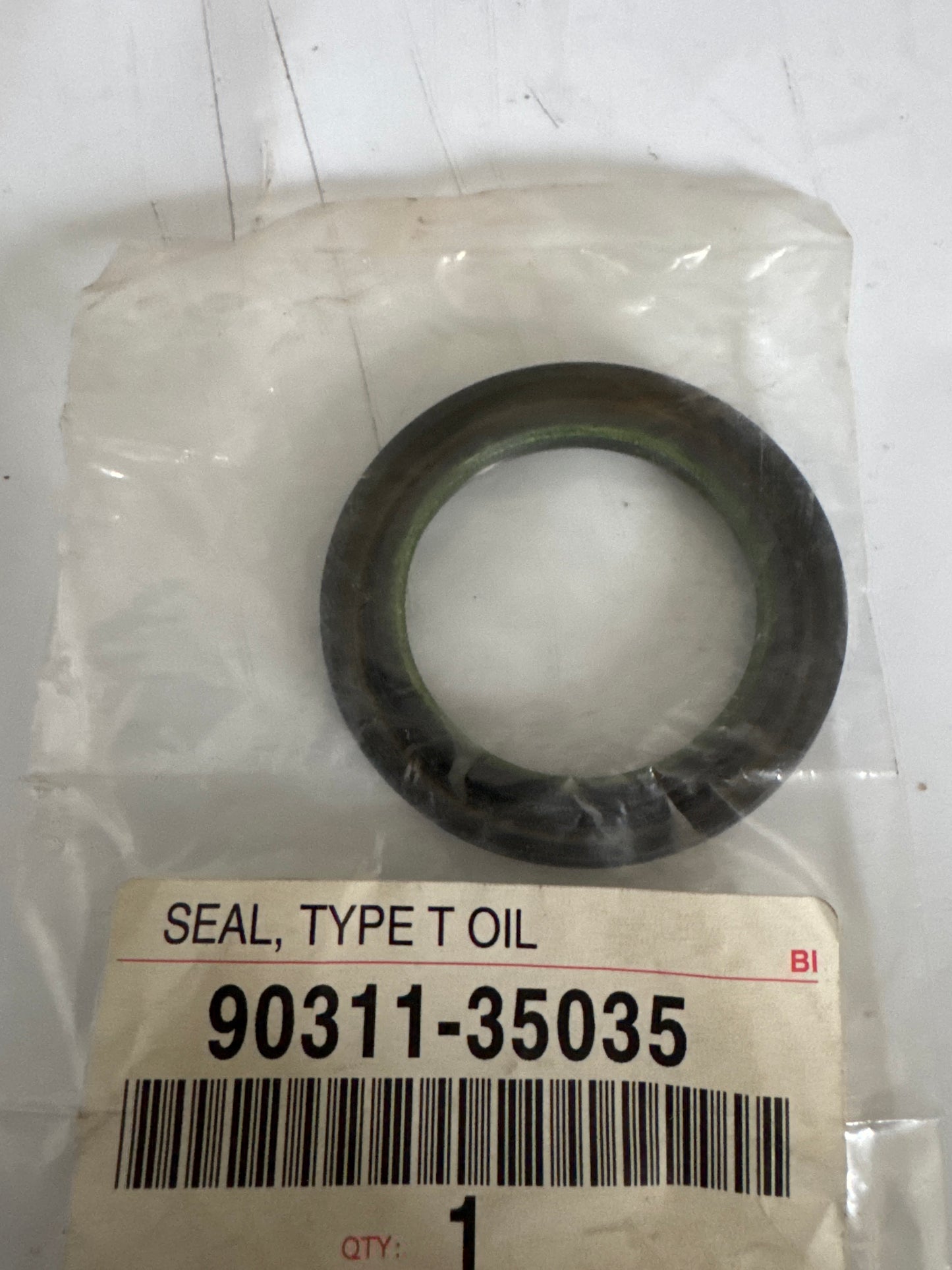 90311-35035 CYLINDER HEAD
15-01: ENGINE OIL PUMP, toyota