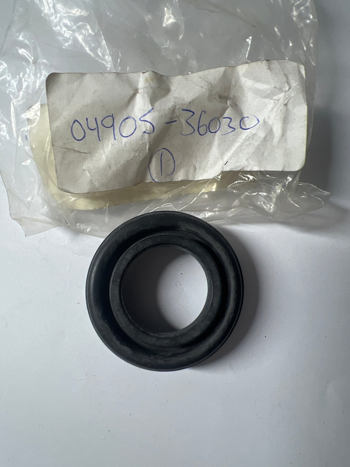 04905-36030 FRONT DRUM BRAKE WHEEL CYLINDER & BACKING PLATE, toyota