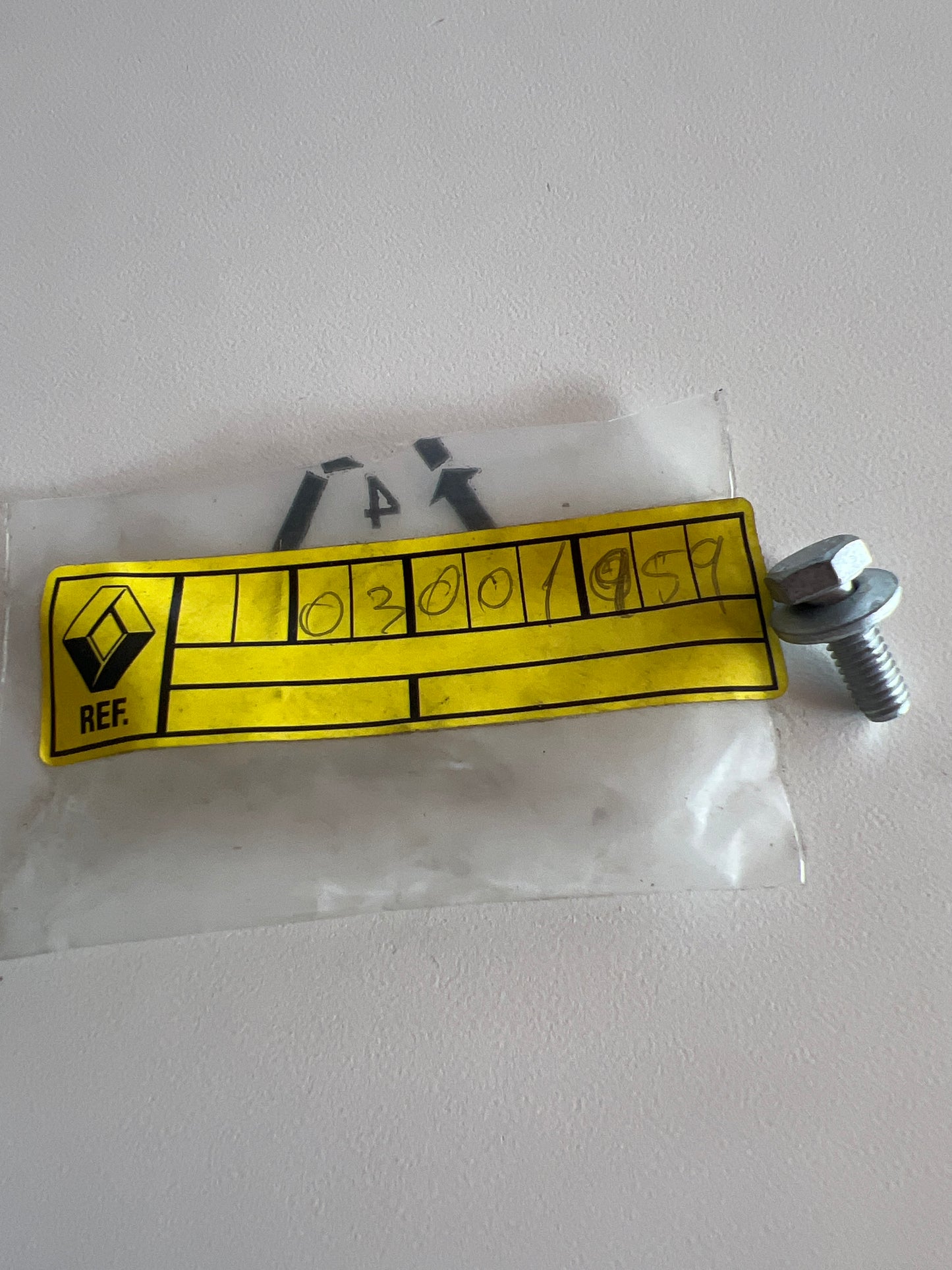 7703001959 TORNILLO HEXAGONAL RENAULT
