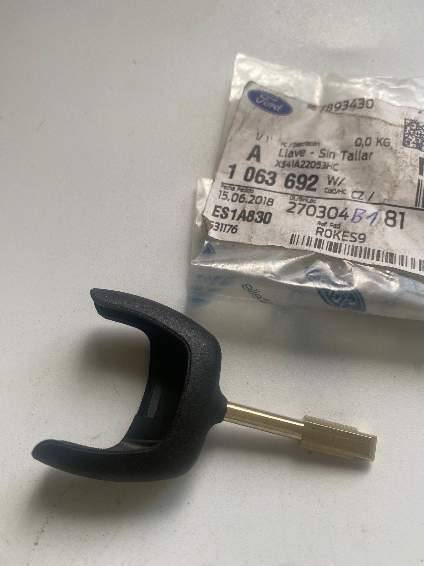 1063692, CHAVE - SEM TALHA, Ford